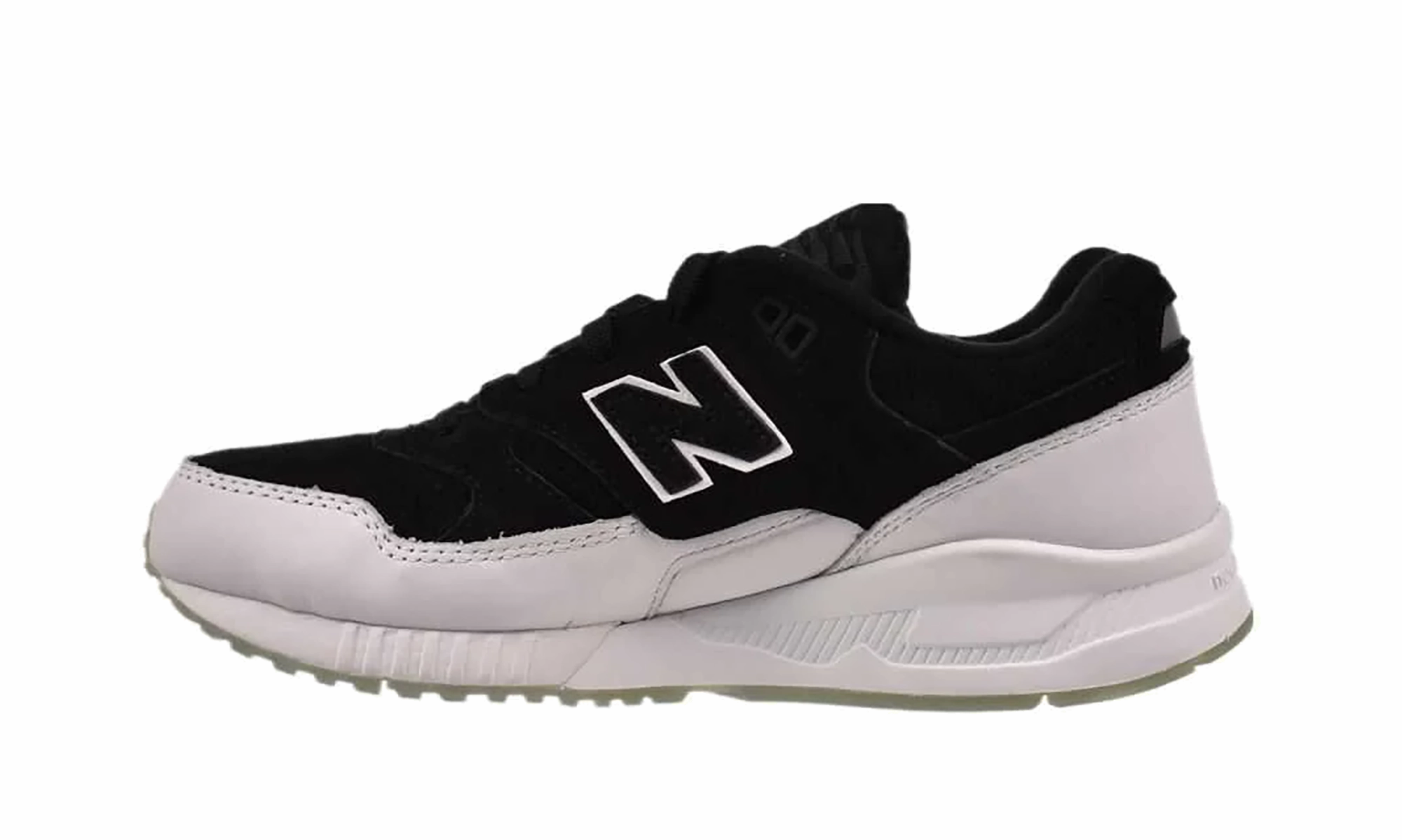 Seamless Upper Construction Non Marking Soles 530 "Suede - Blk/Wht"