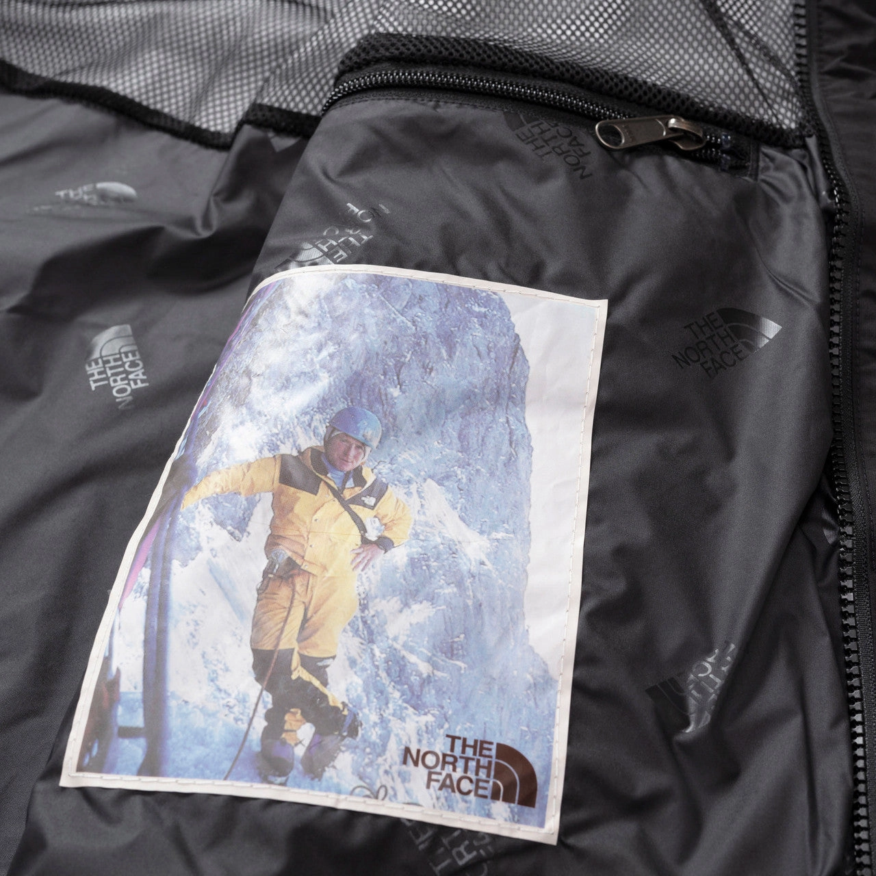 86 Retro Mountain Jacket Outdoor Lifestyle Bonnet