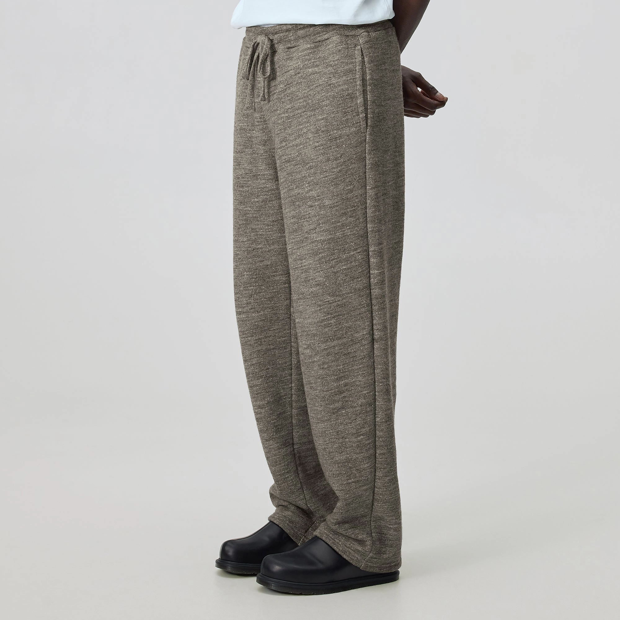 &Kin Bryson Sweatpant - Medium Heather Grey Back pockets Organic Cotton