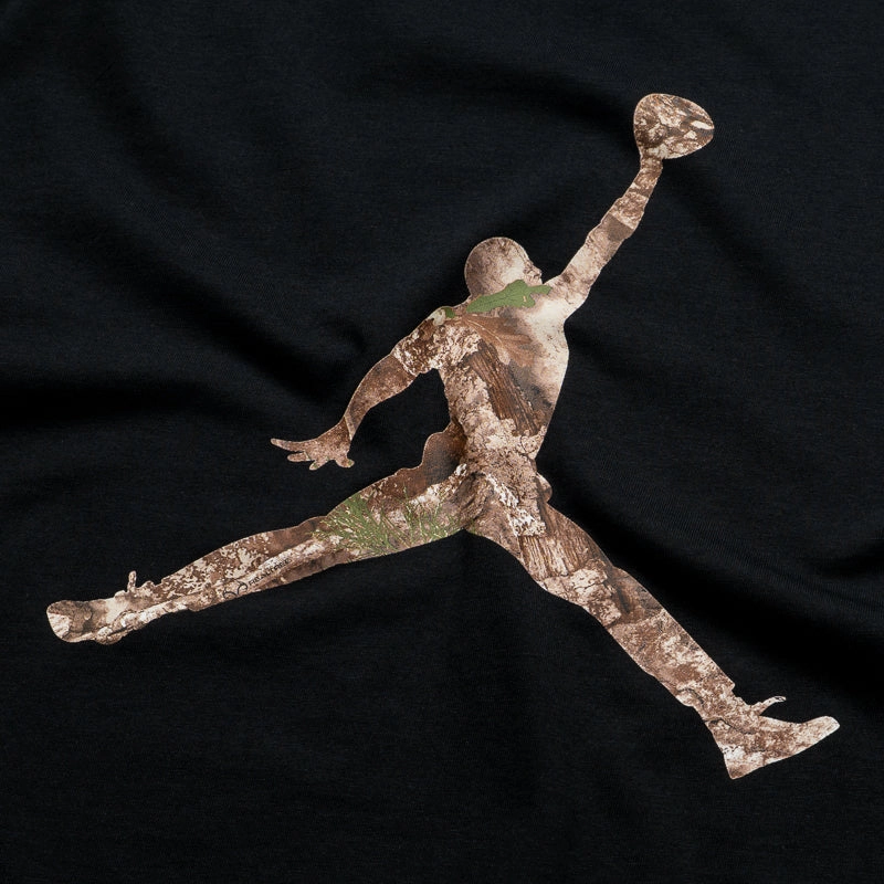 university event Three Thread Overlock Stitching Jordan Brooklyn Realtree Jumpman Tee - Black/Sail