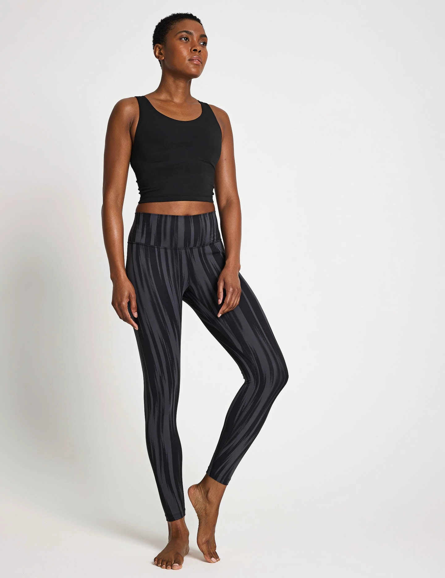 Quick Release Vents All Me Medium Support Bra Tank Top - Black