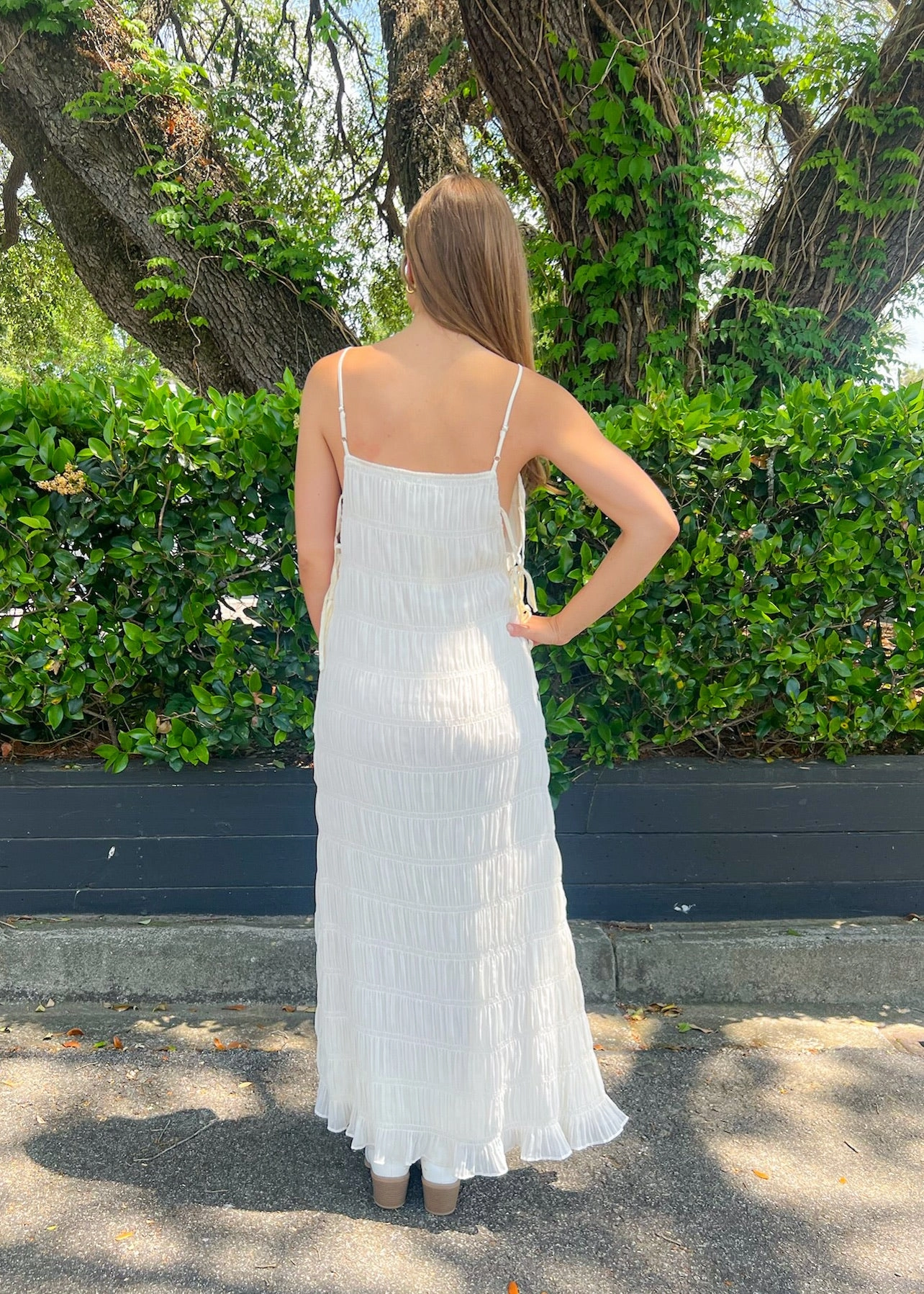 AMBER IVORY TEXTURED MAXI DRESS Hand-Wash