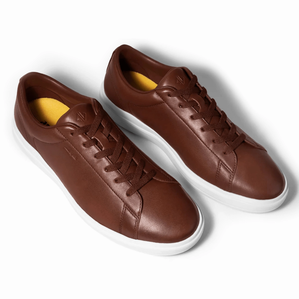 Amberjack Men's The Low-Top Chestnut Stretchable Tongue