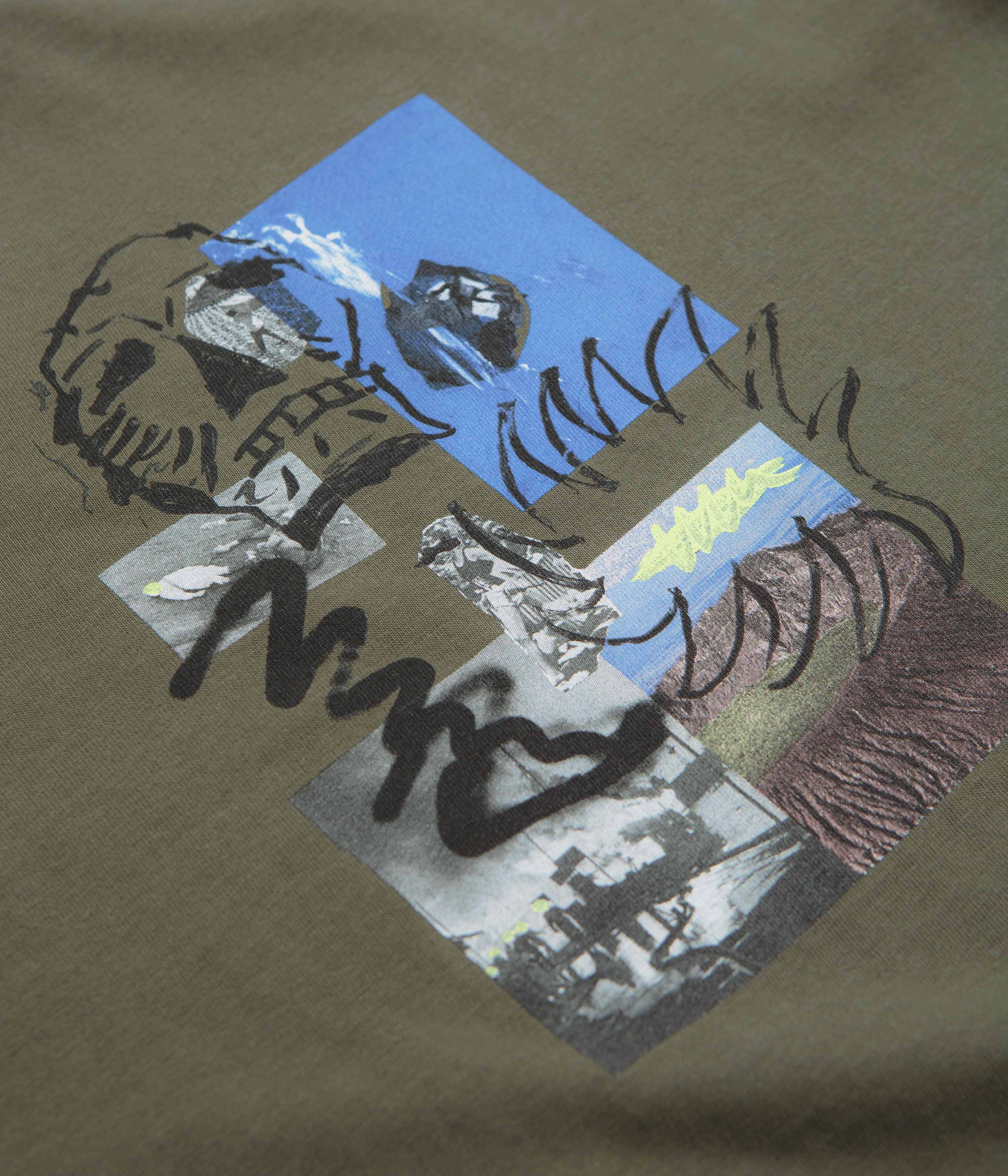 Poetic Collective Skull T-Shirt - Khaki helicopter venue