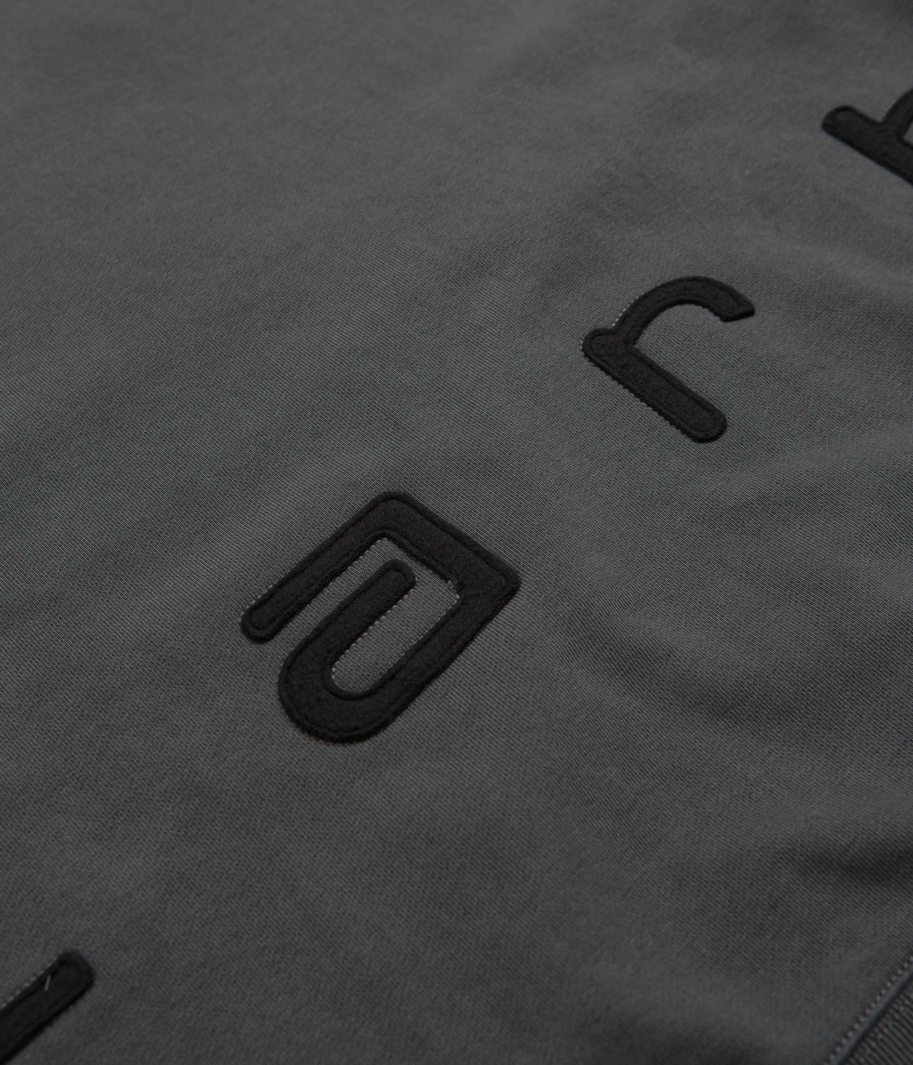 anti static coating Cozy Clothing Style Carhartt Felt Script Crewneck Sweatshirt - Black / Black