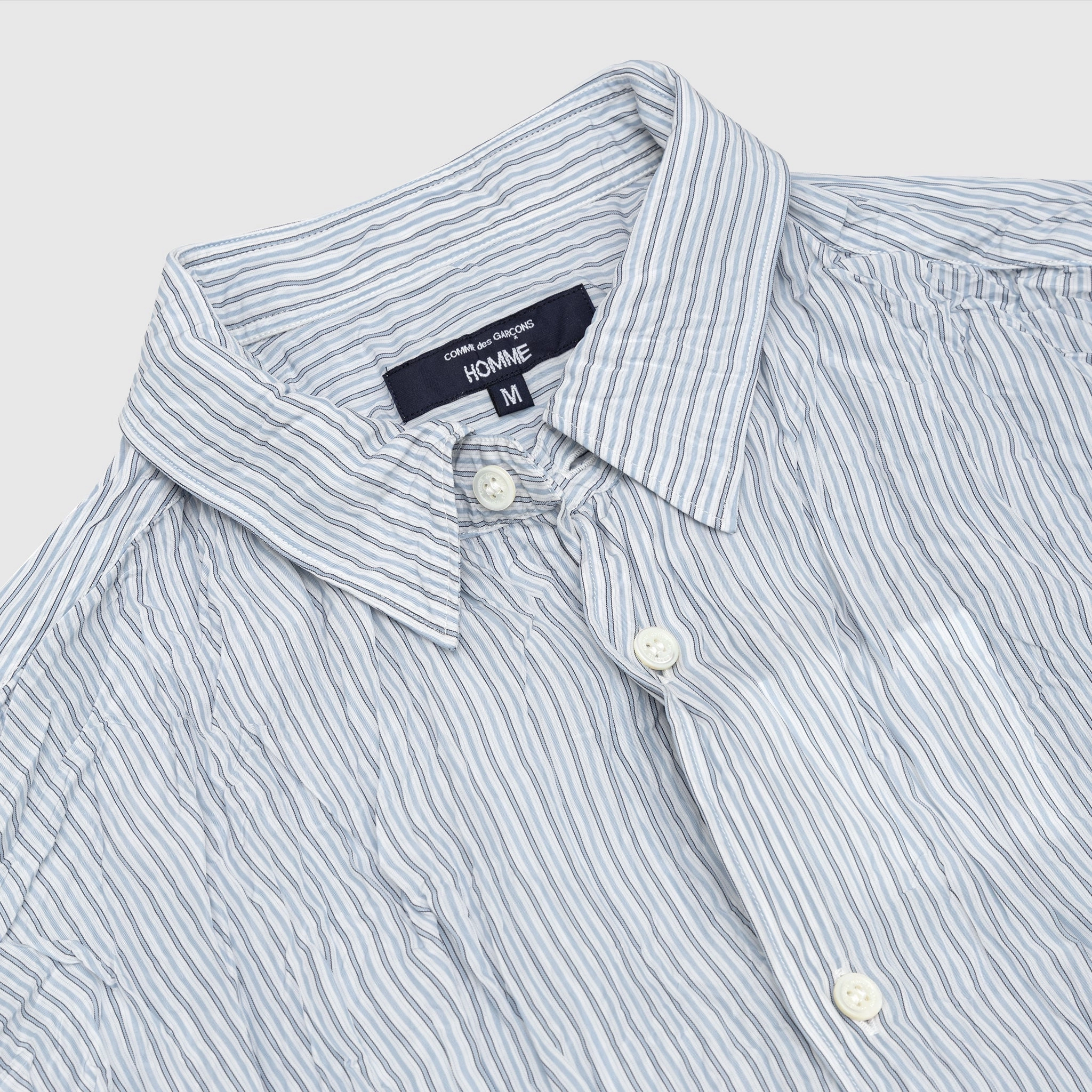 PALE BLUE STRIPED S/S SHIRT Versatile Styling Polished Placket