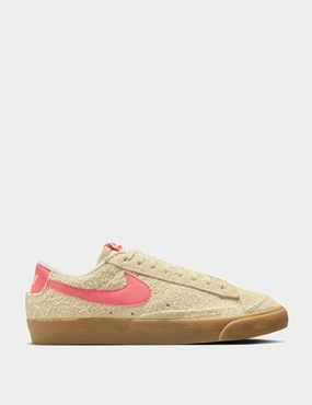 Blazer Low '77 Vintage Shoes - Alabaster/Magic Ember/Gum Light Brown Subtle colors Motion Friendly