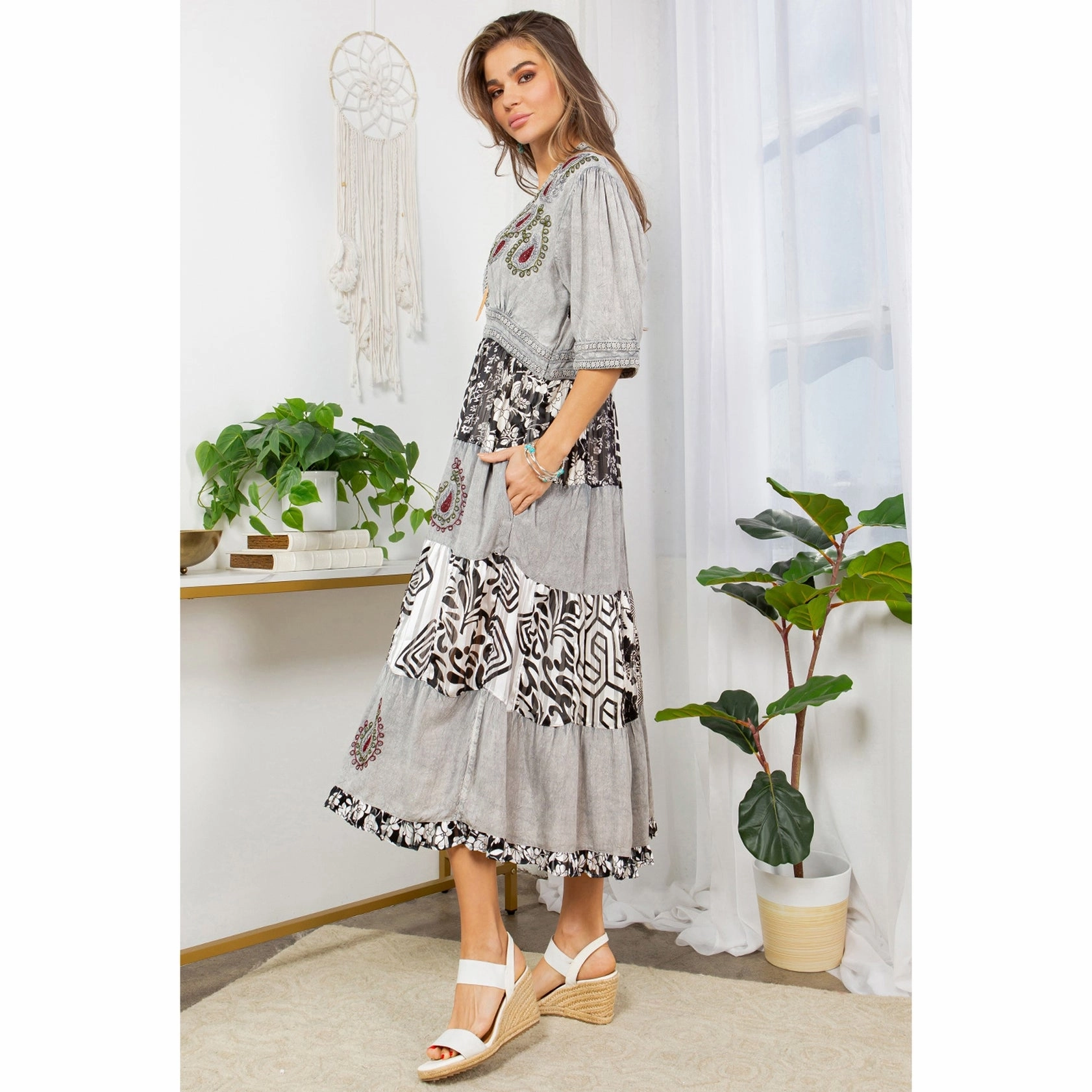 Autumn Look Boho Grey, Black & White Patchwork Maxi Dress