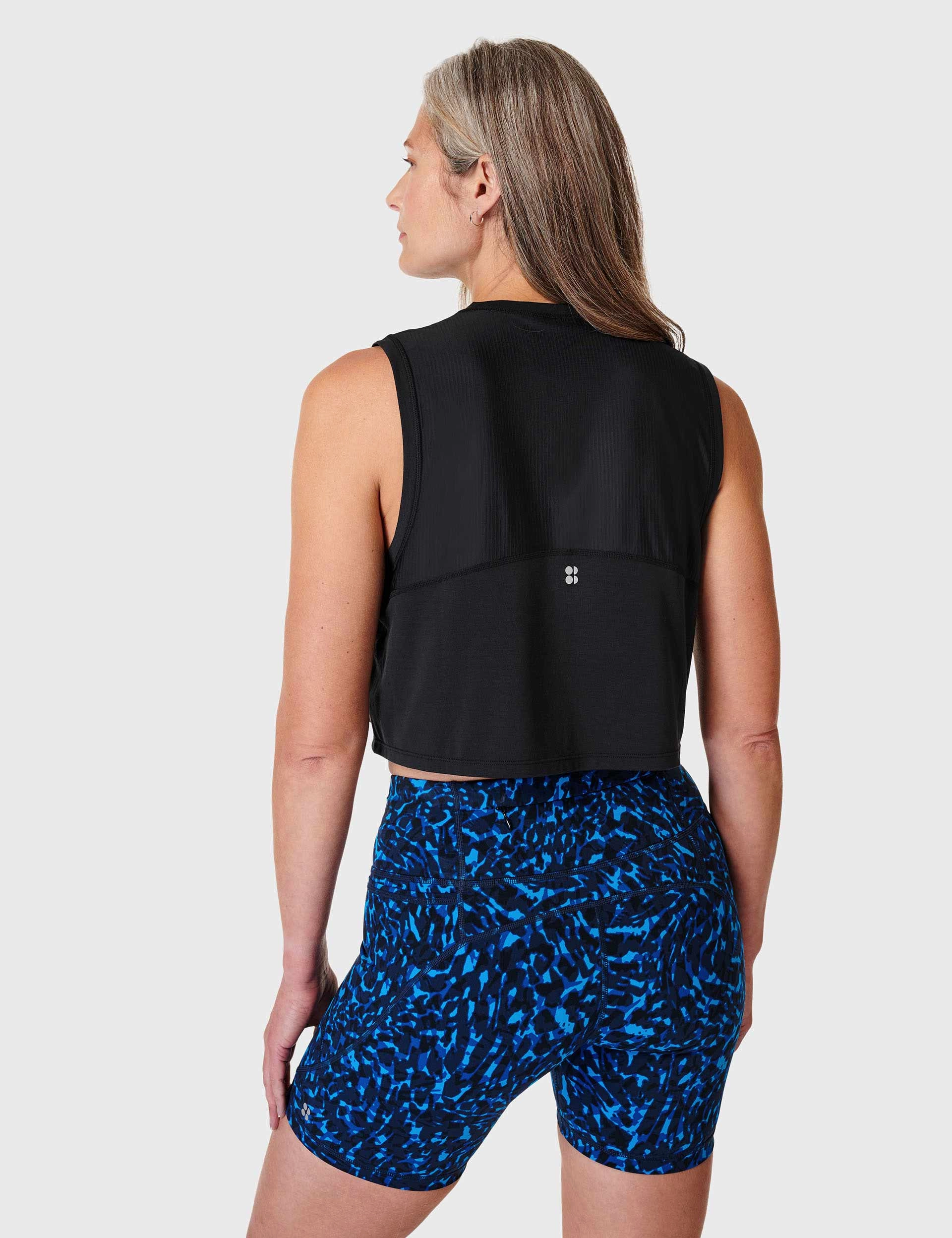 Breathe Easy Crop Muscle Vest - Black snowfield