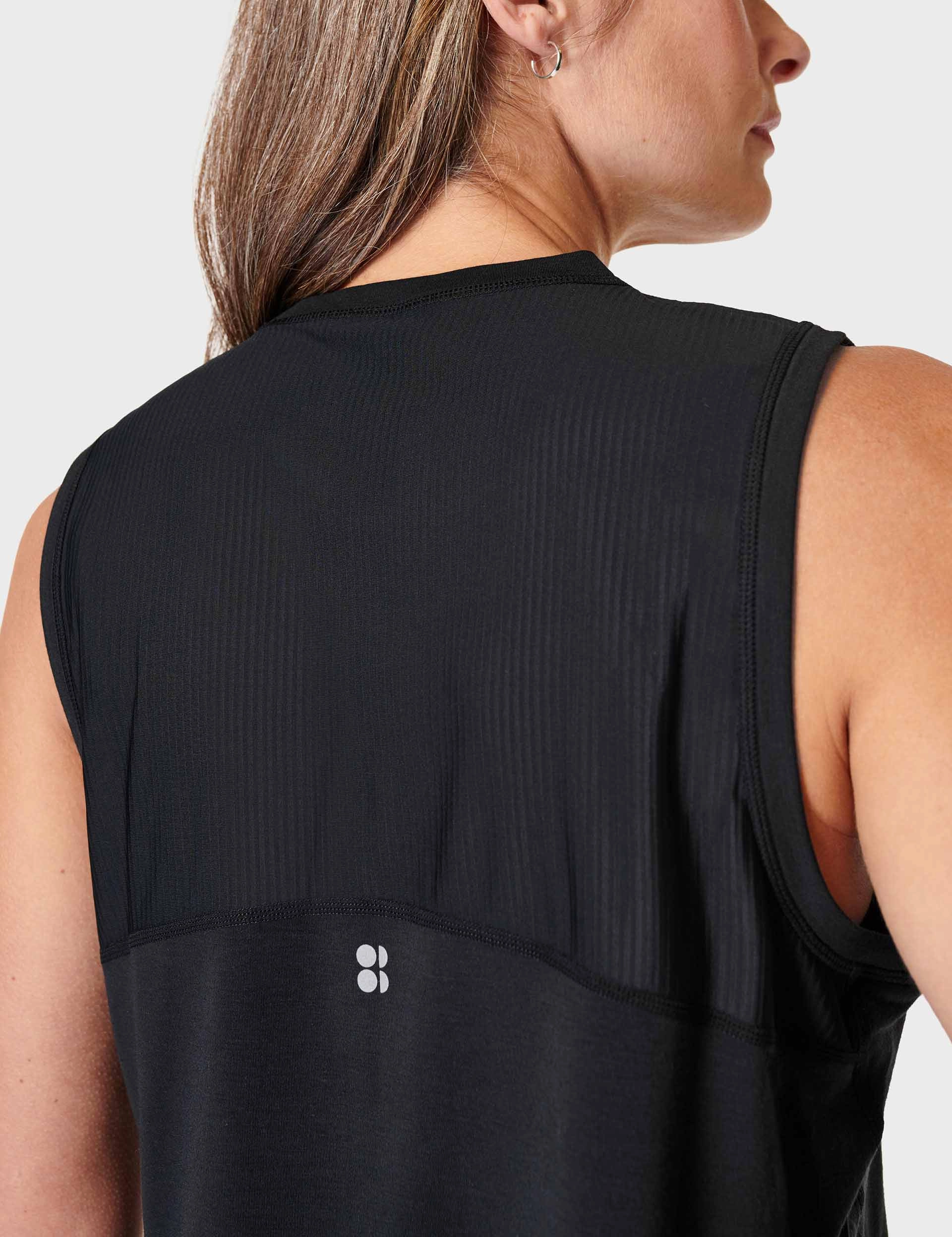 EasyCare Fabric Breathe Easy Crop Muscle Vest - Black