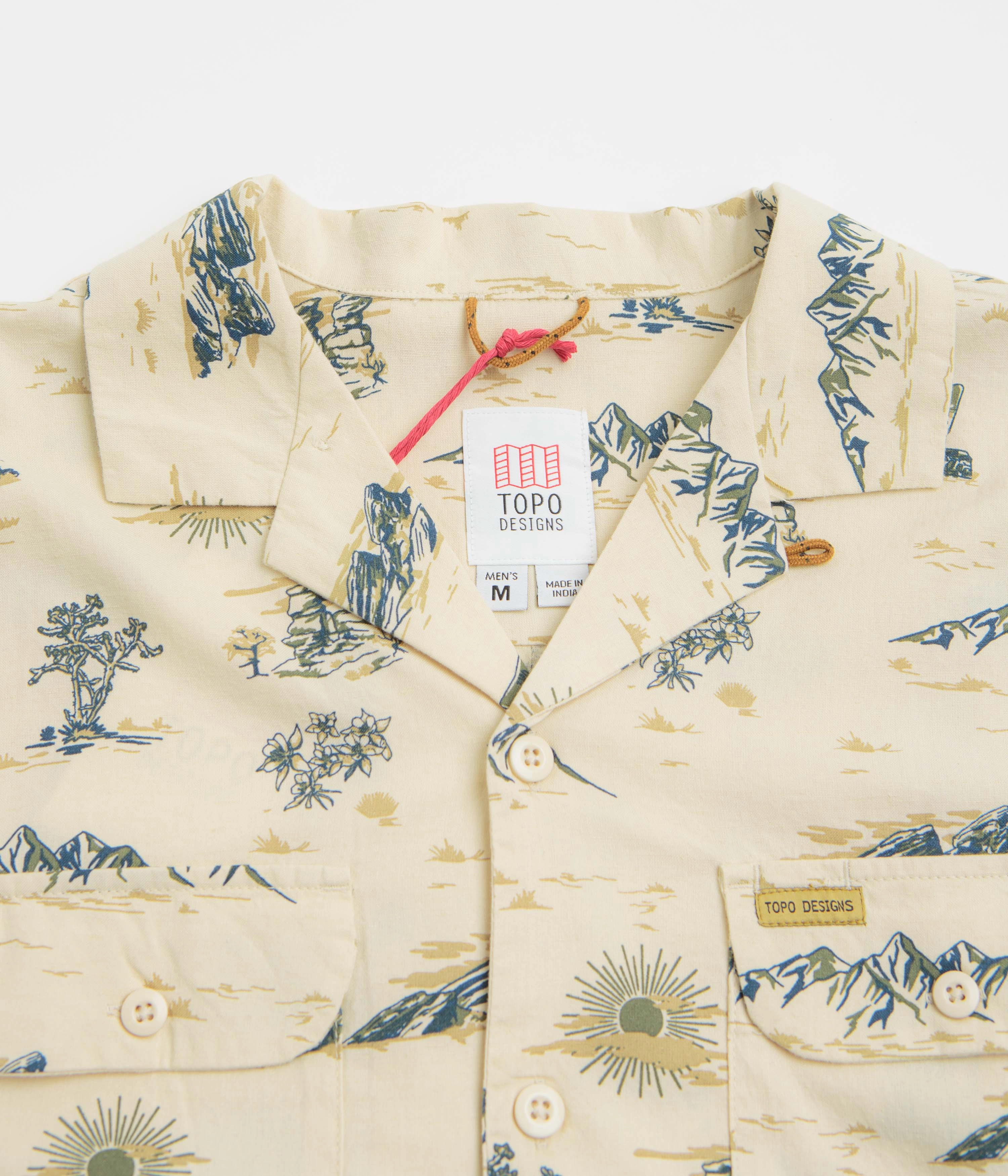Ventilated Back Panel Fitted Silhouette Topo Designs Daytripper Short Sleeve Shirt - Westbound