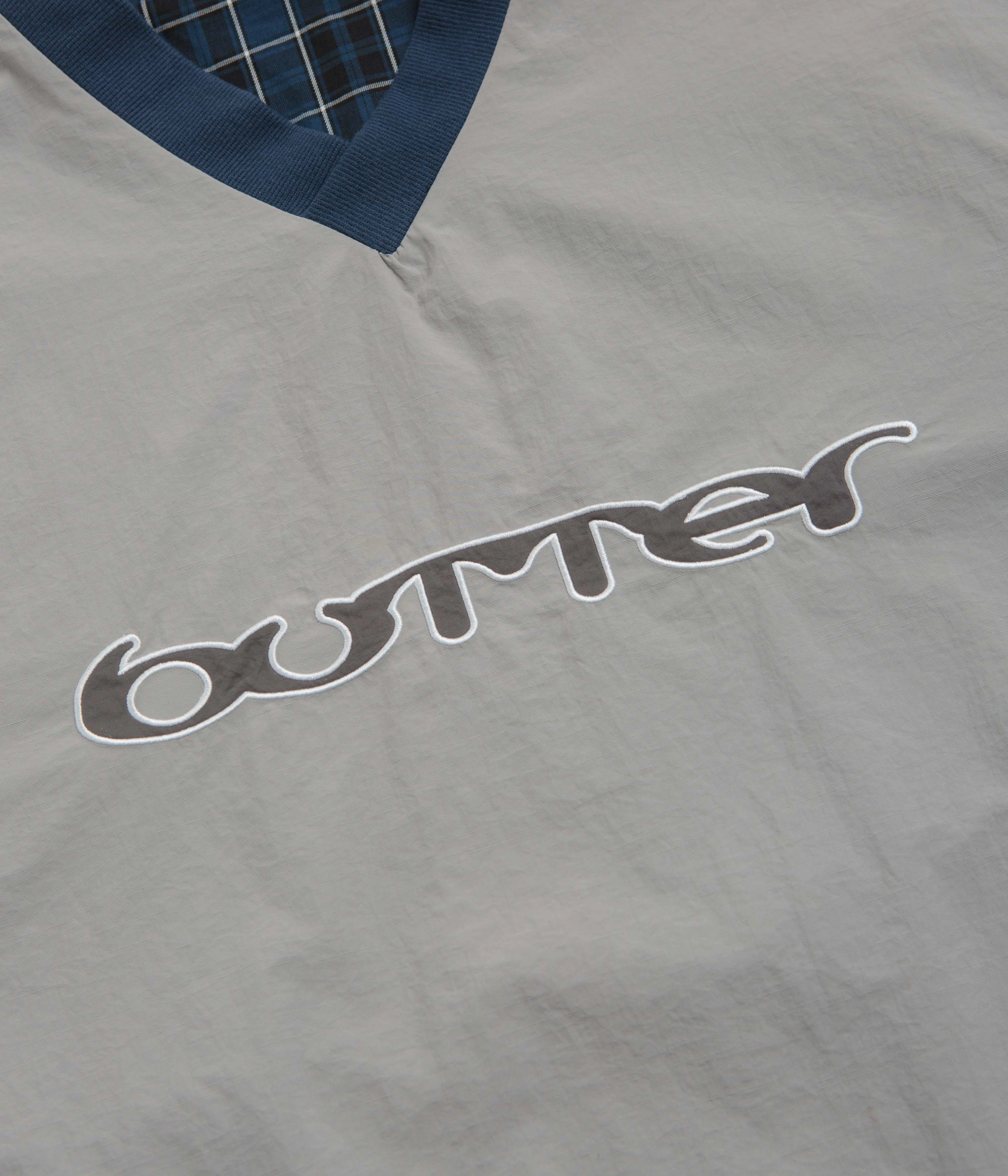 Exclusive neutral - colored Butter Goods Reversible Dugout Pullover Jacket - Grey / Navy