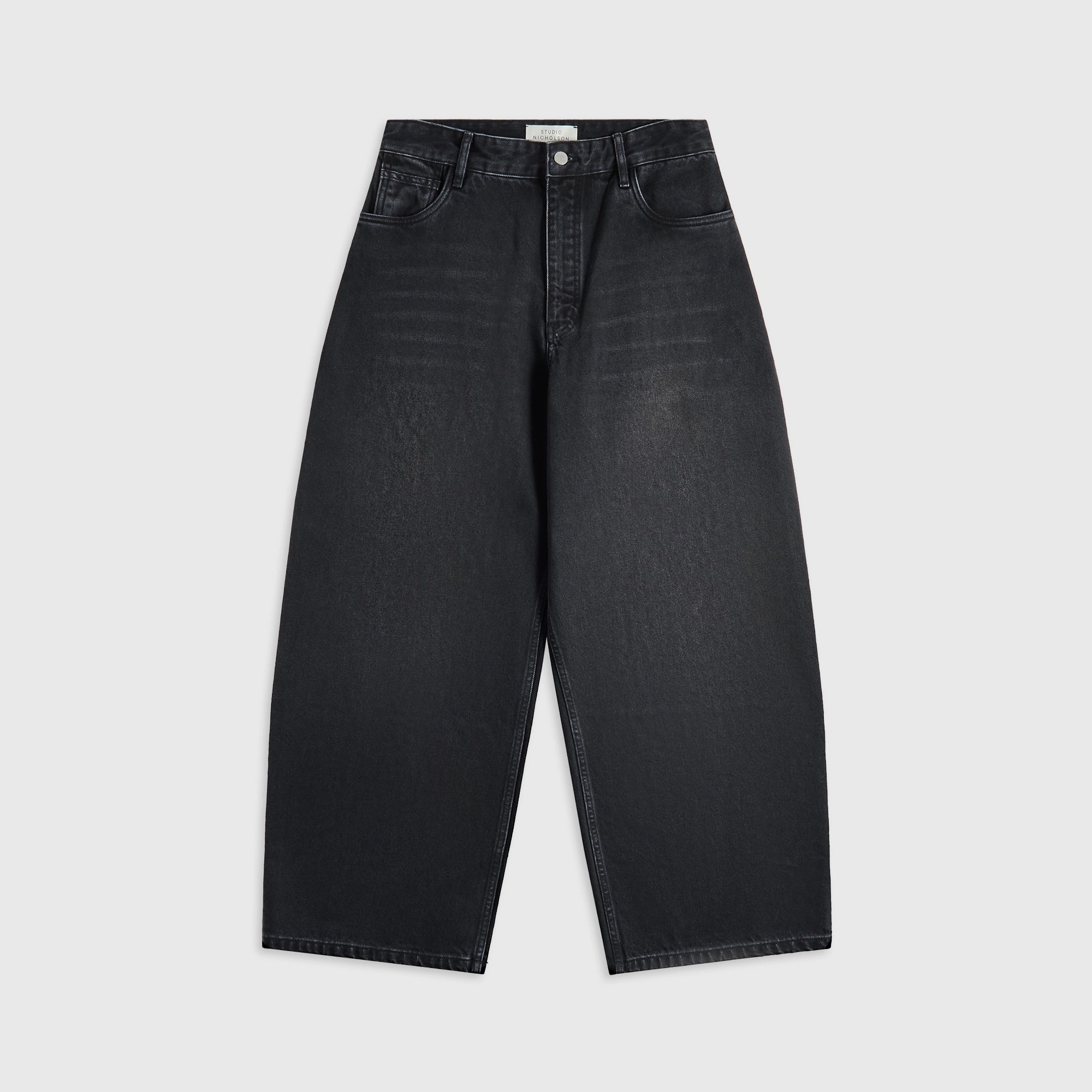 Easy Movement Studio Nicholson Volume Jean - Washed Black