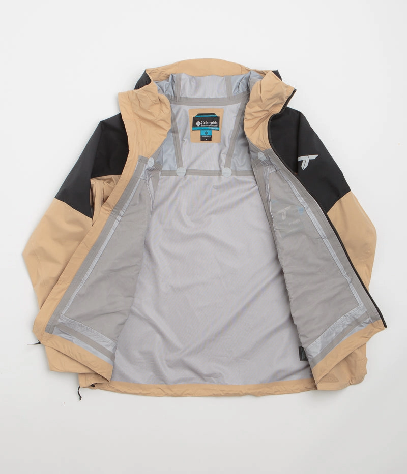 multiple pockets Chilly Air Columbia Northwest Explorer 3L Shell Jacket - Canoe / Black