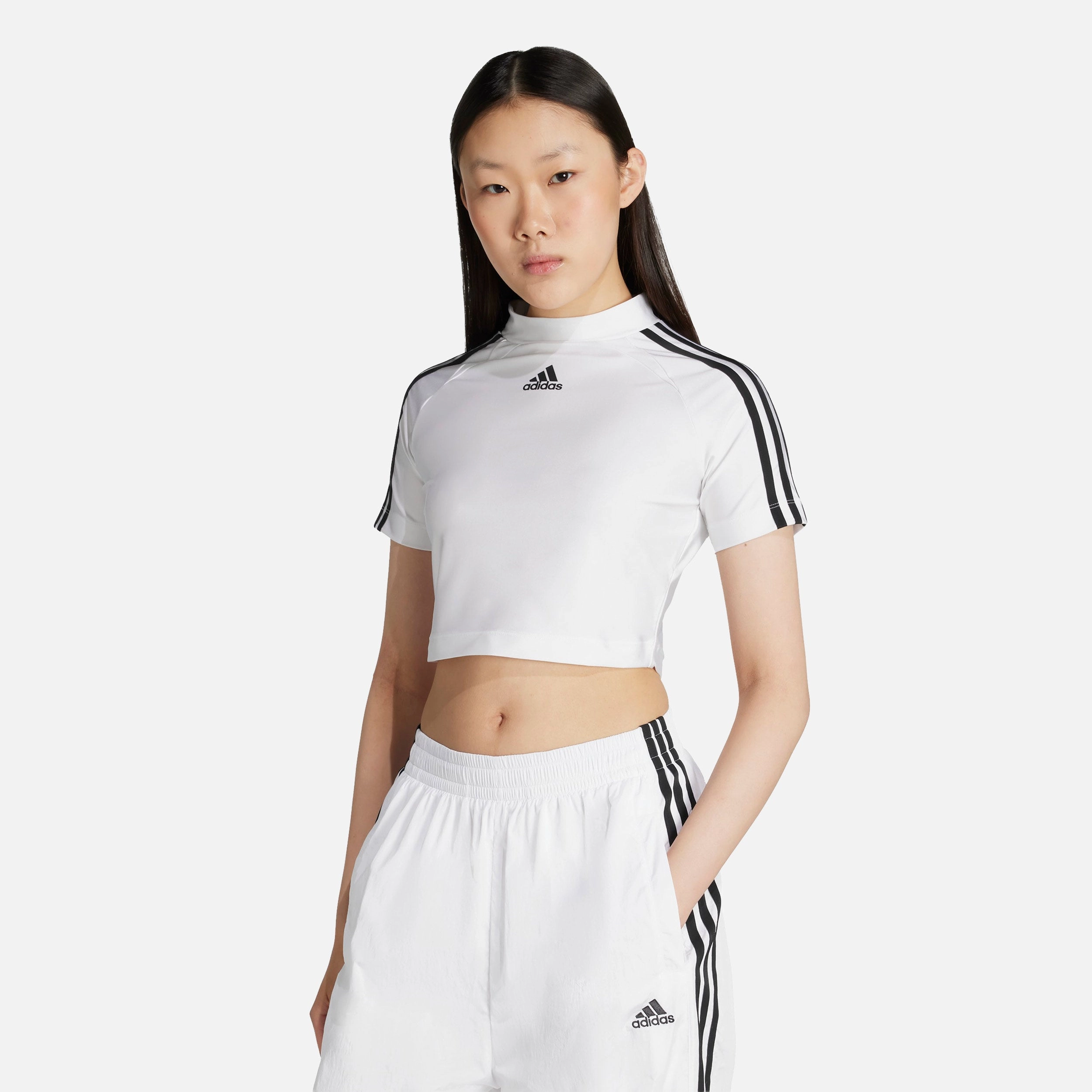 Wmns Teamgeist Adicolor Baby Tee wide legs standalone piece