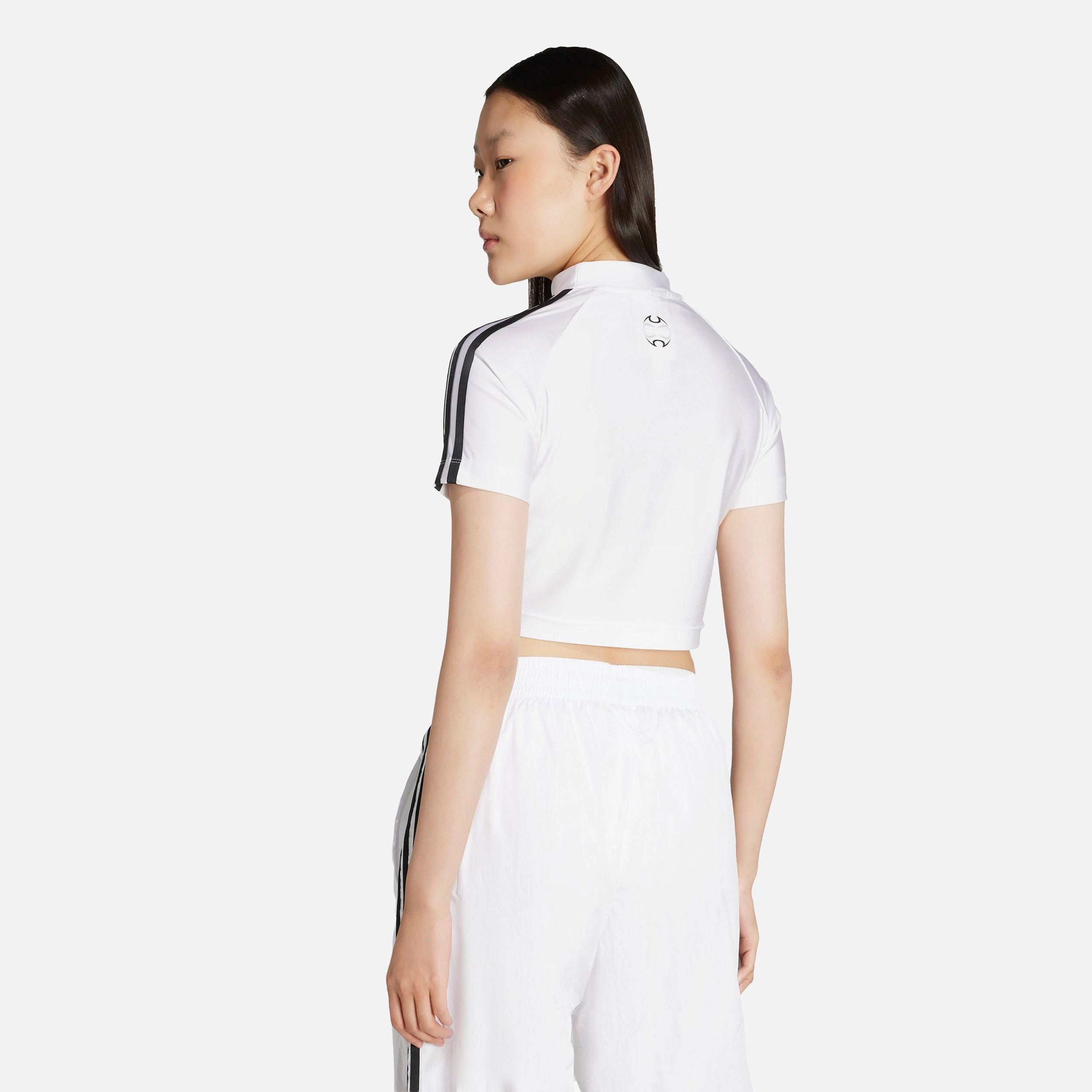 museum solo travel Wmns Teamgeist Adicolor Baby Tee