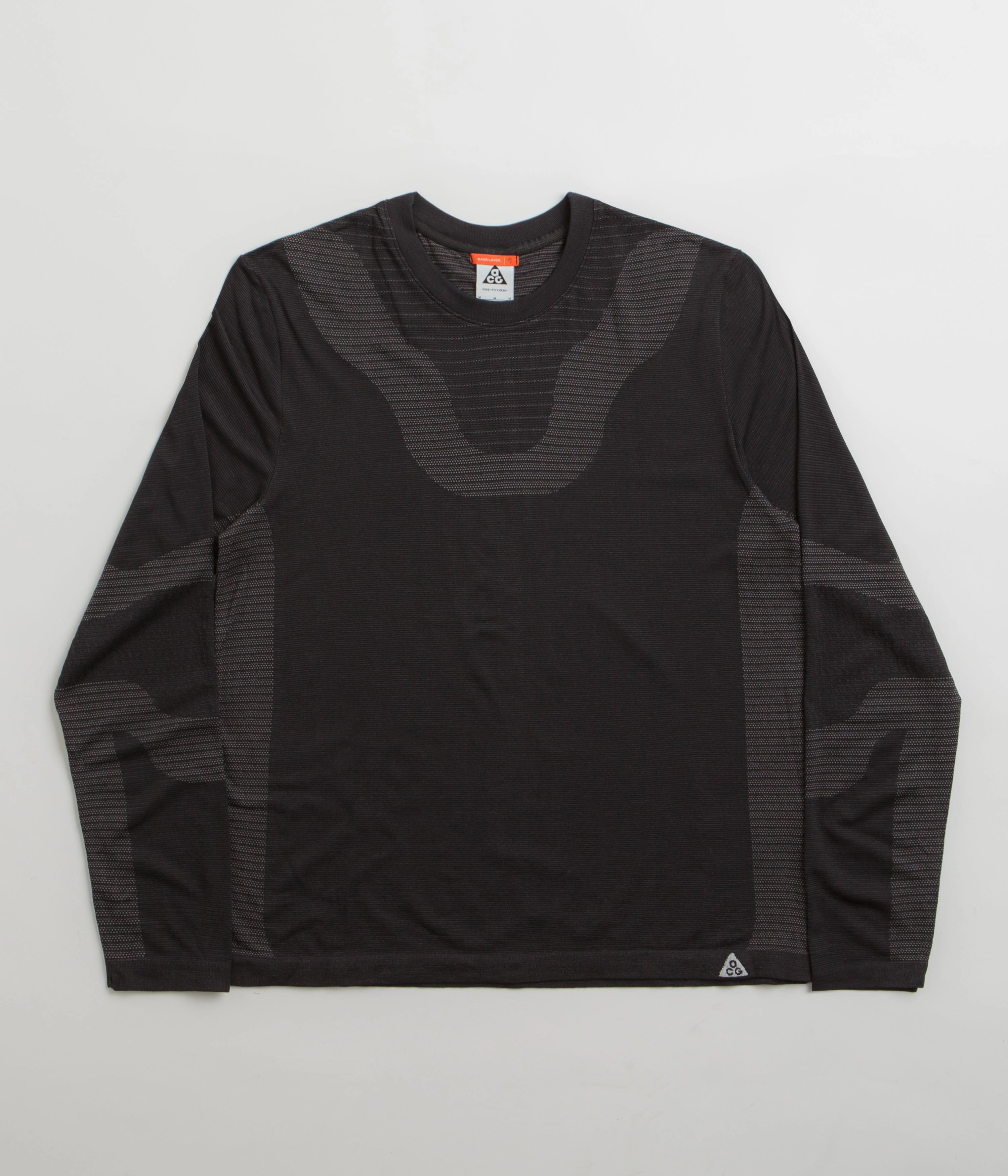 Nike ACG Delta River Long Sleeve T-Shirt - Black / Cool Grey shift silhouette