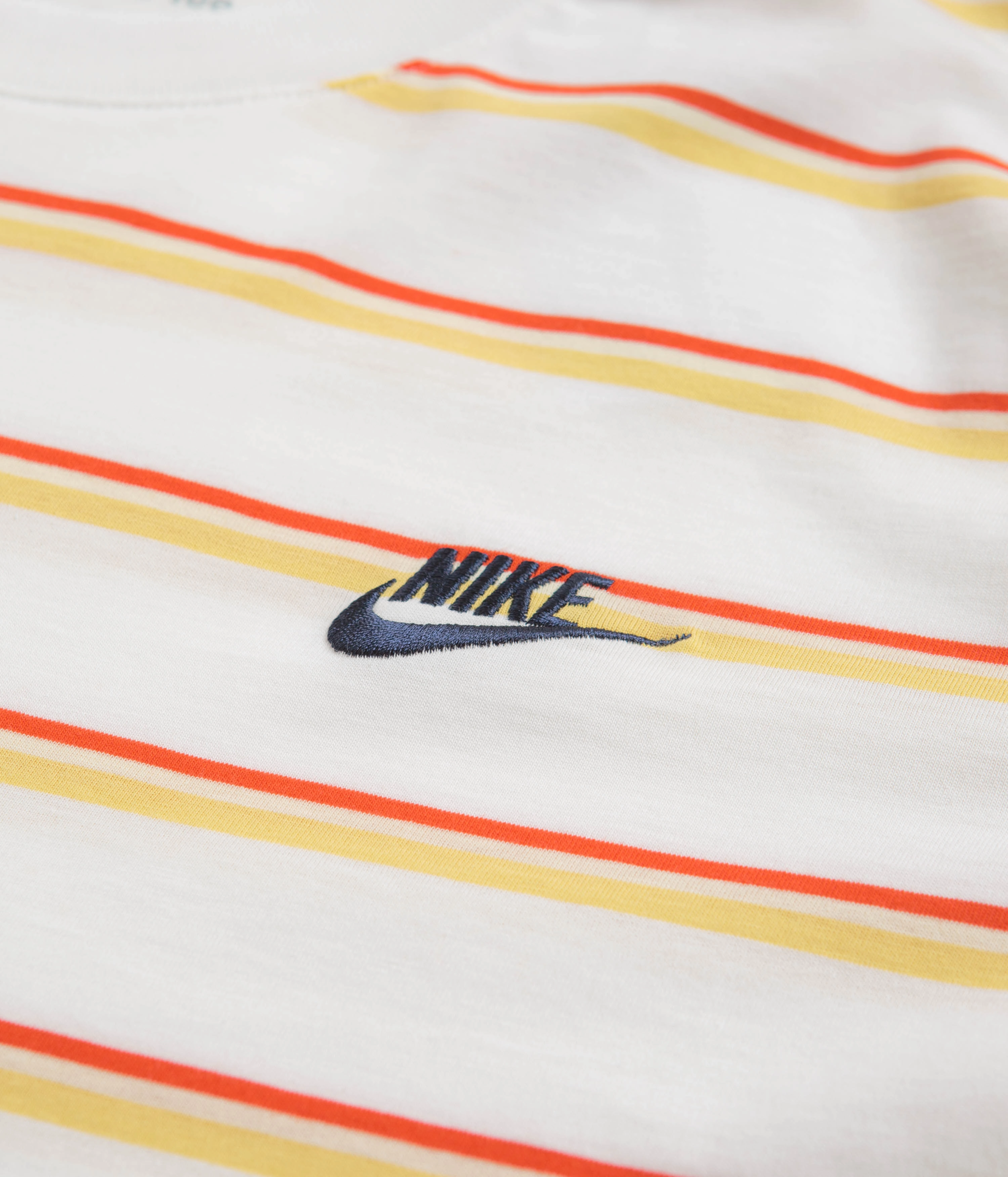 Nike Stripe T-Shirt - White / Multi Elegant sleep shorts silhouette