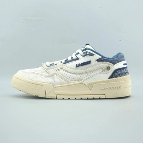 LI-NING 001 BTC Light   weight   design Textured Grip Pattern