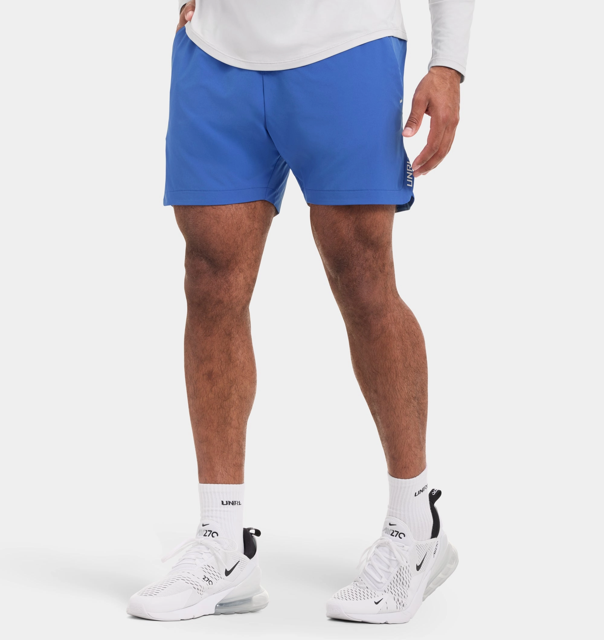 Light Coverage Quick-Dry Material Daybreaker Short [5.5"]