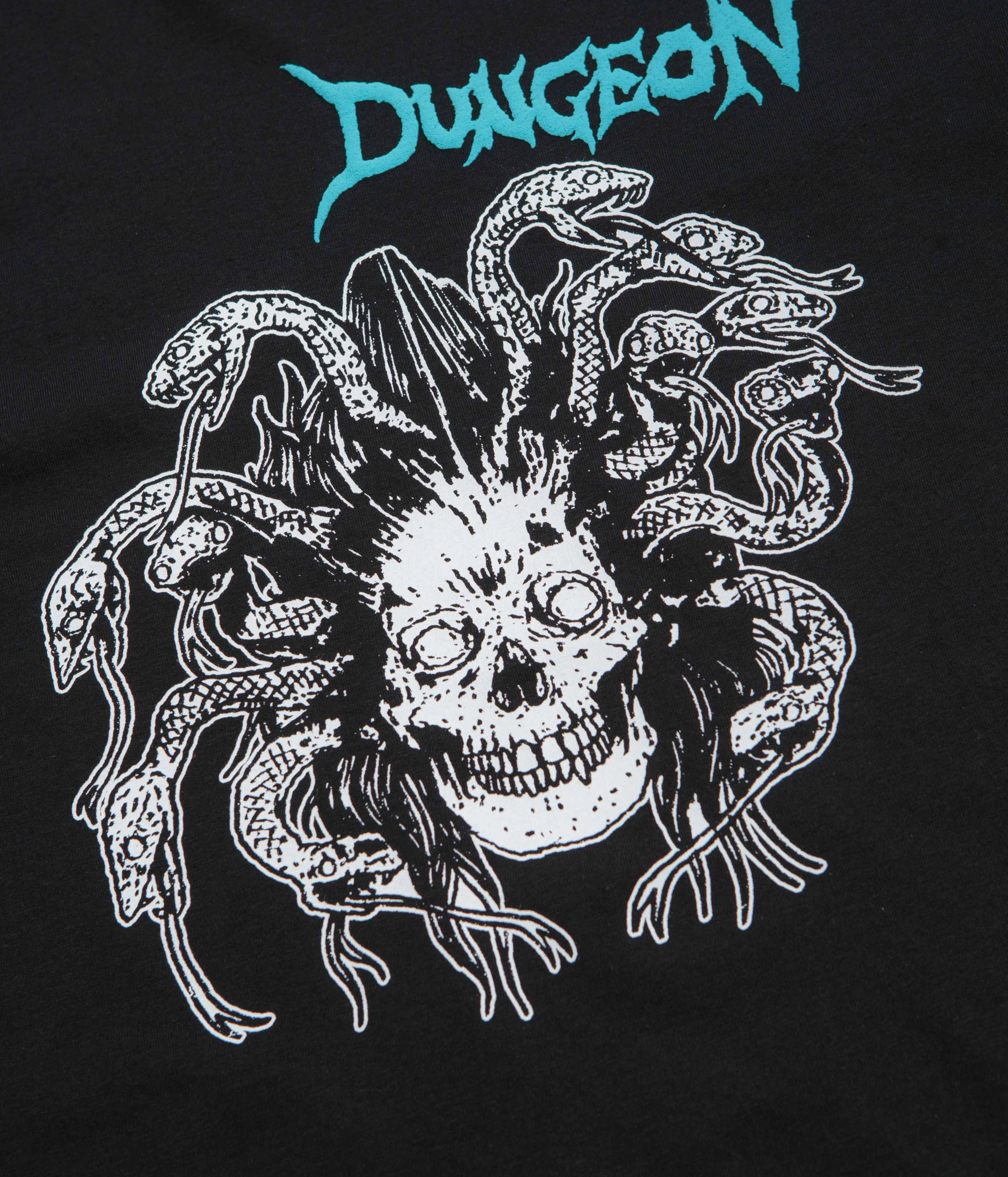 Mountain area Dungeon Medusa Long Sleeve T-Shirt - Black