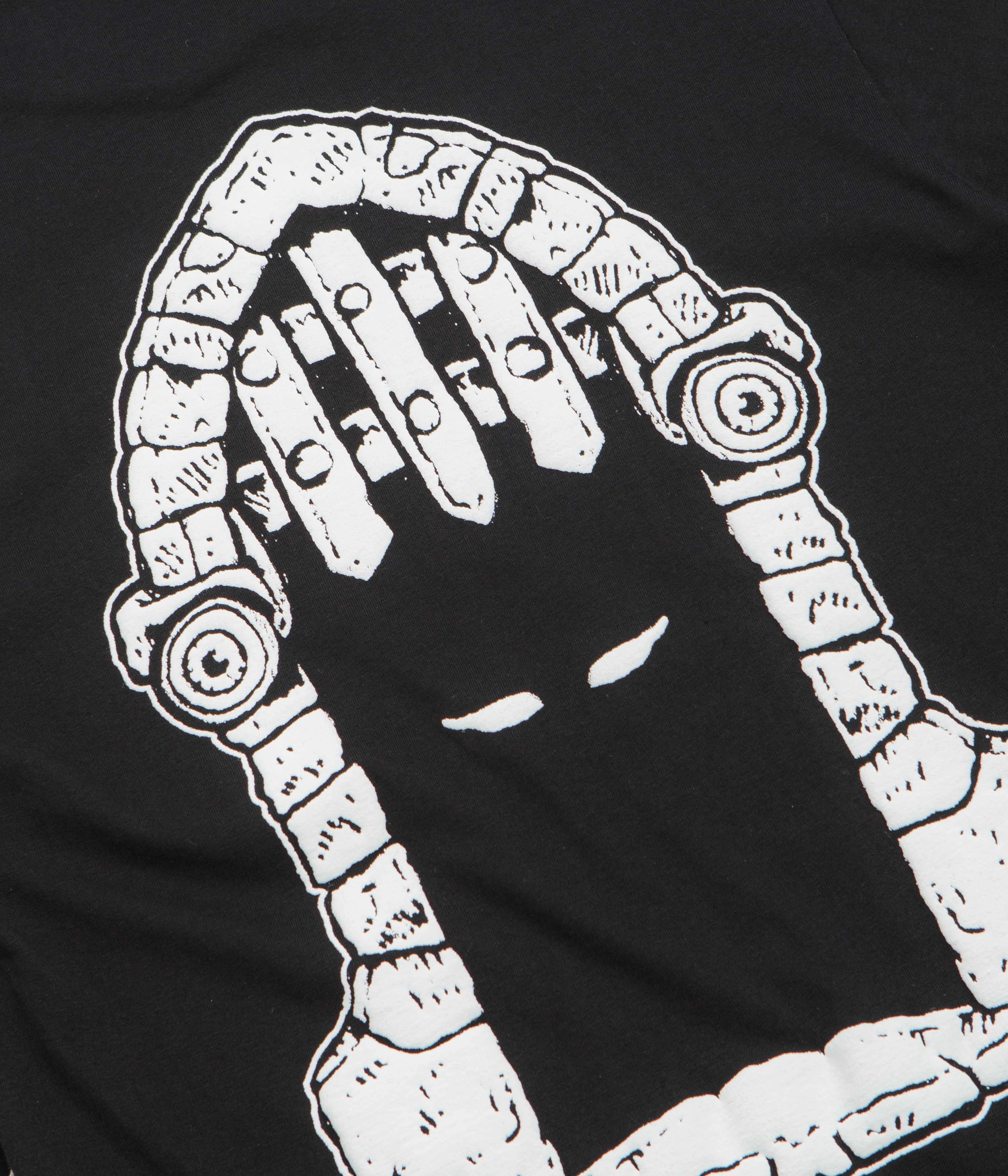 Dungeon Portcullis Logo Long Sleeve T-Shirt - Black Travel Essential