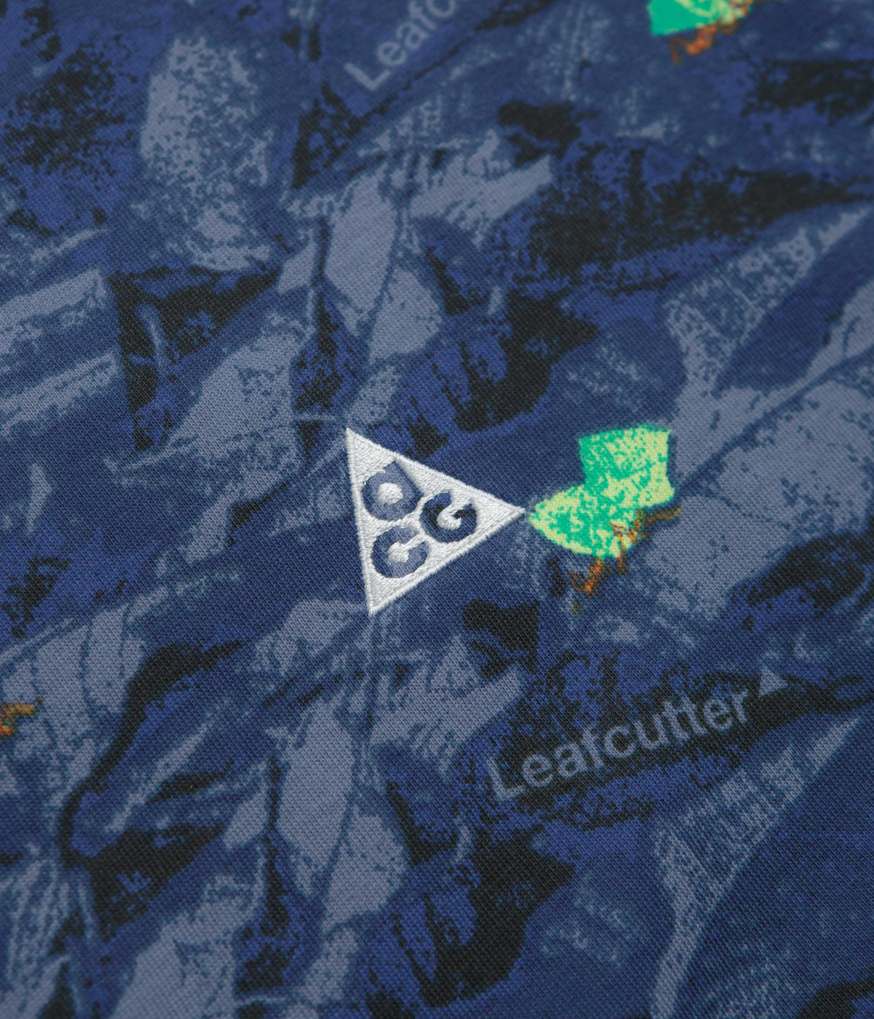 flare pants silhouette hiking venue Nike ACG Leafcutter T-Shirt - Midnight Navy