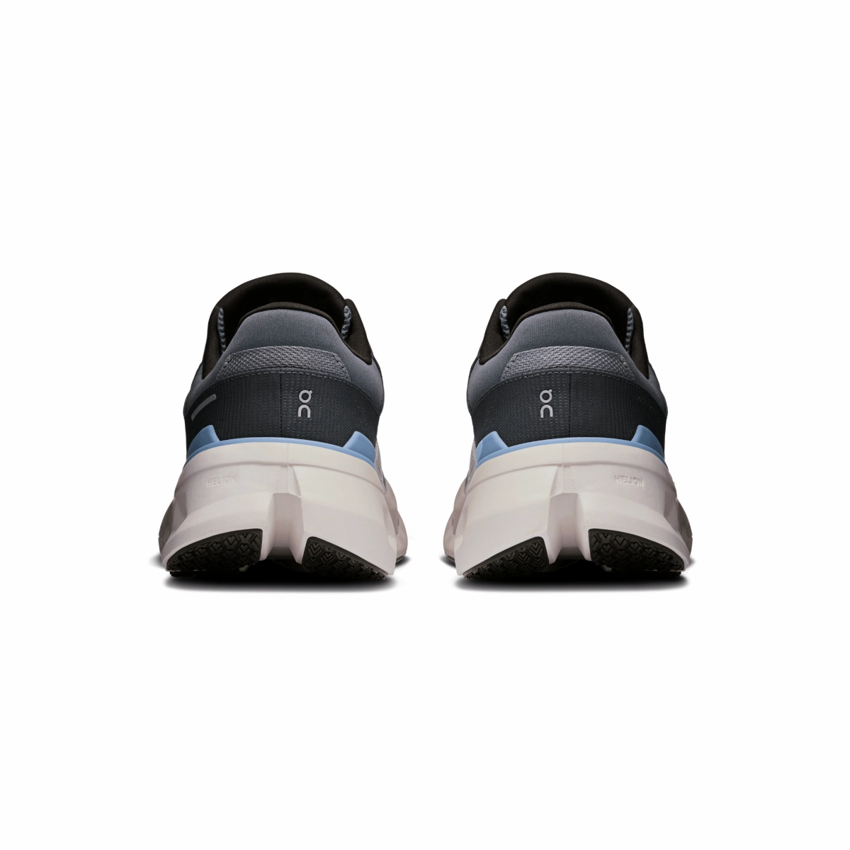 Cross Motion Ultra Cushioned Heel On Running Men's Cloudrunner 2 Alloy/Chambray