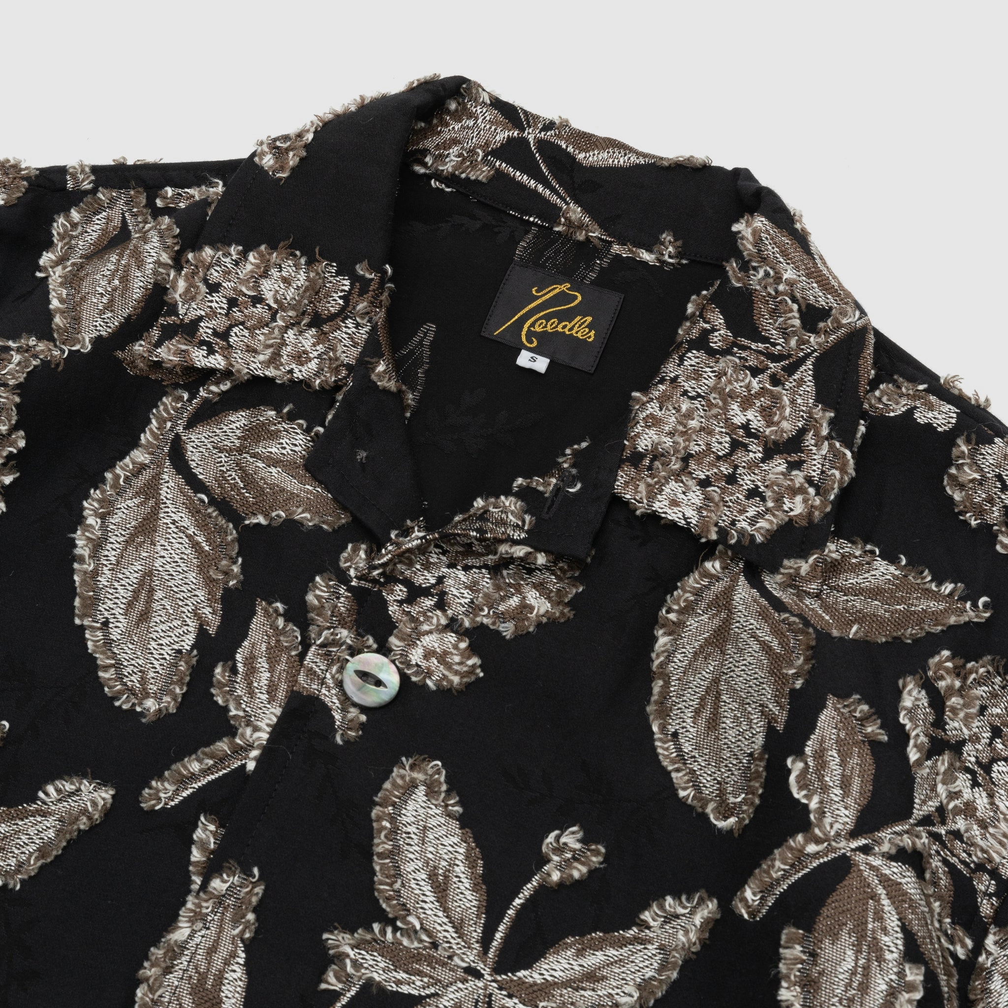 FLOWER CUT JACQUARD CABANA SHIRT handmade touch Casual Design