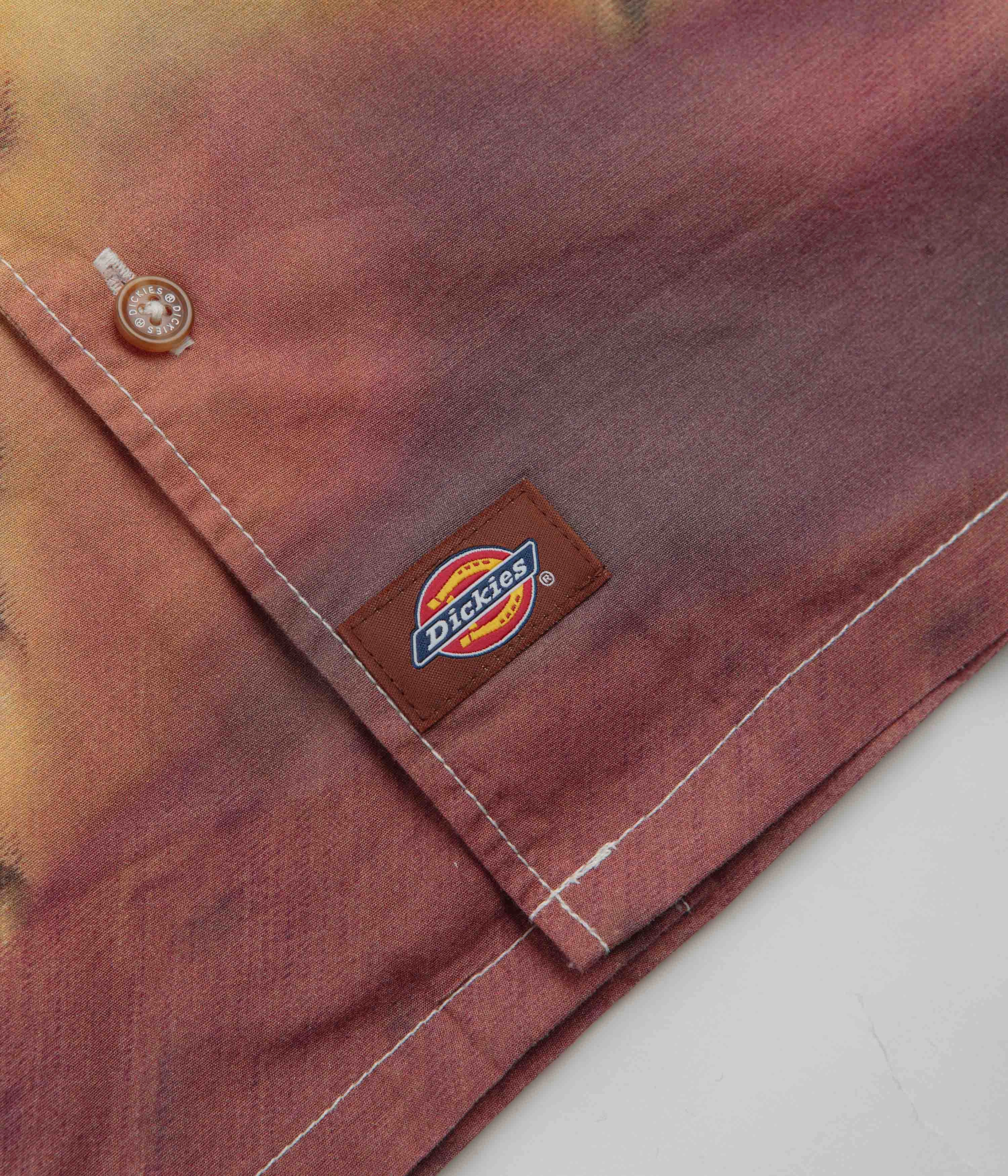 Dickies Running Wild Short Sleeve Shirt - Oak Buff Perfect Layering Trendsetting