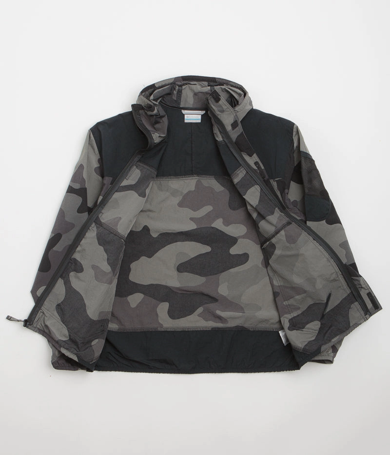 Columbia Challenger II Novelty Windbreaker Jacket - Black Mod Camo / Black Patch