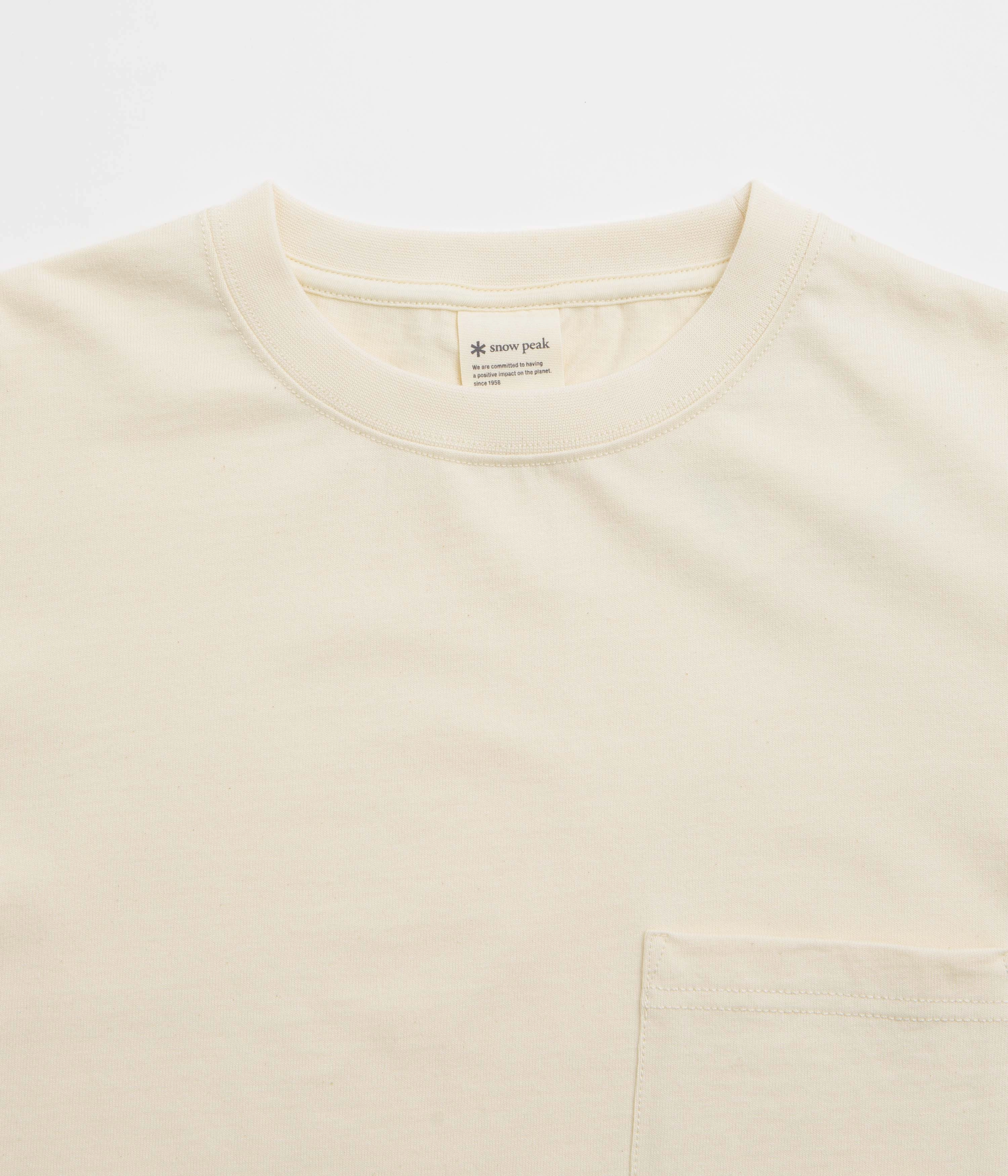 Collar design Snow Peak Recycled Cotton T-Shirt - Oatmeal