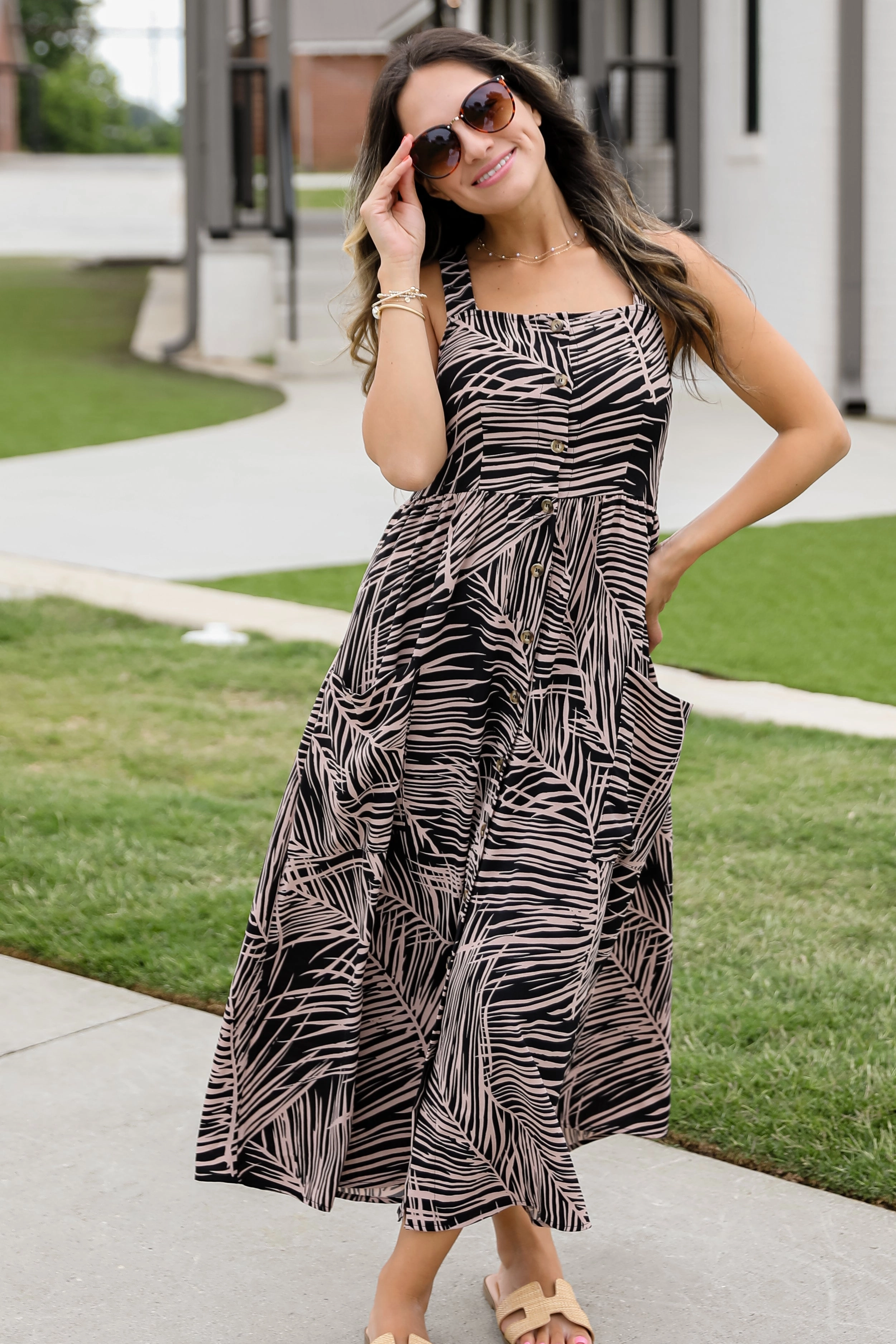 FINAL SALE - Happy You're Here Black Leaf Print Midi Dress Stretchable