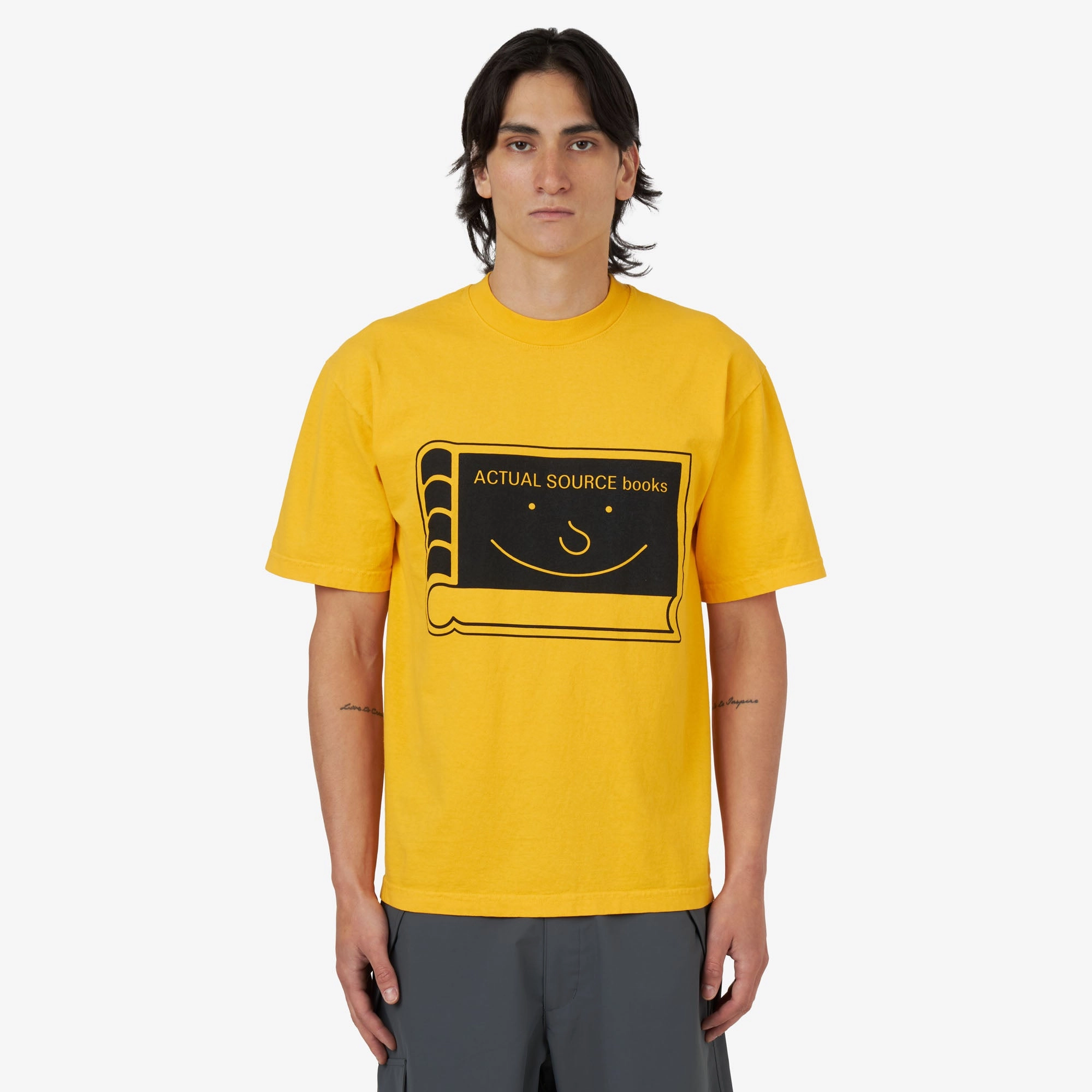 Actual Source Happy Book T-shirt / Yellow palazzo pants silhouette statement details