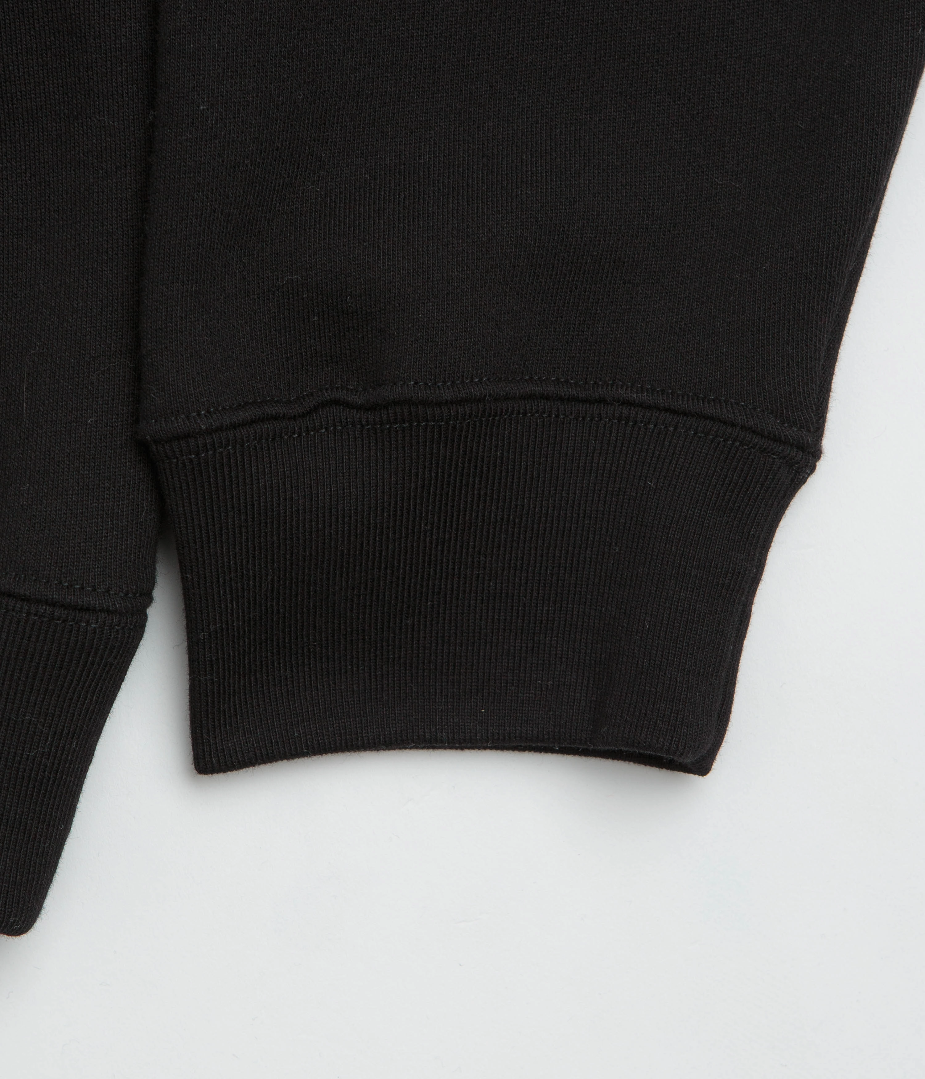 Light Warmth Polar Shy Bow Dave Crewneck Sweatshirt - Black