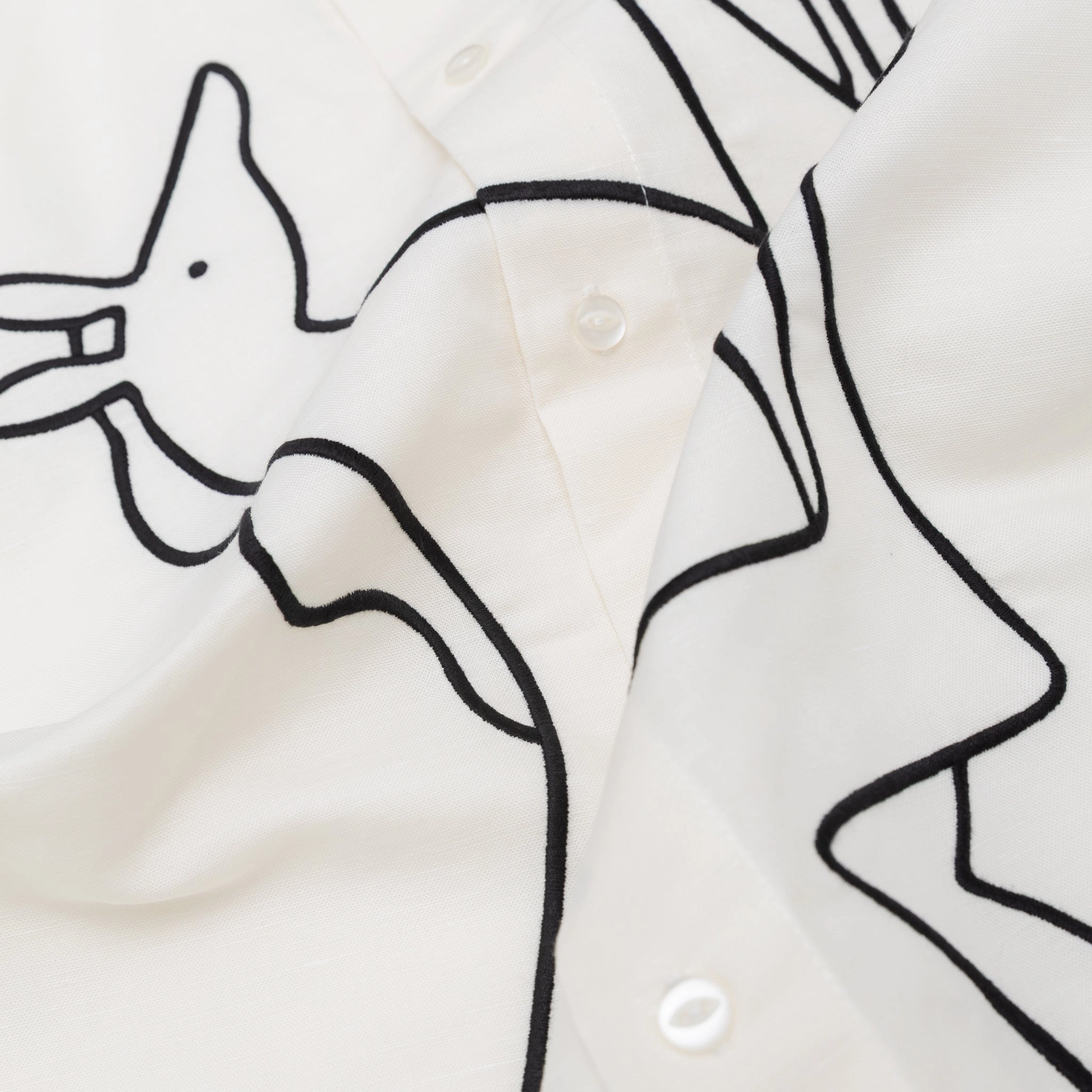 VERTICAL HORSE S/S SHIRT Geometric Design Petite Option