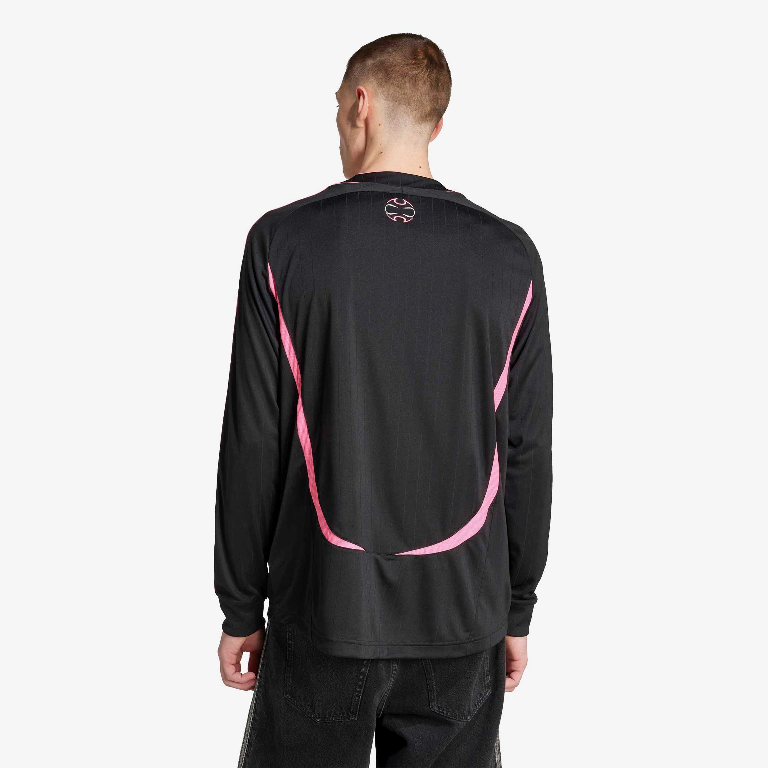 Decorative details crew neck Teamgeist Adicolor Longsleeve Tee