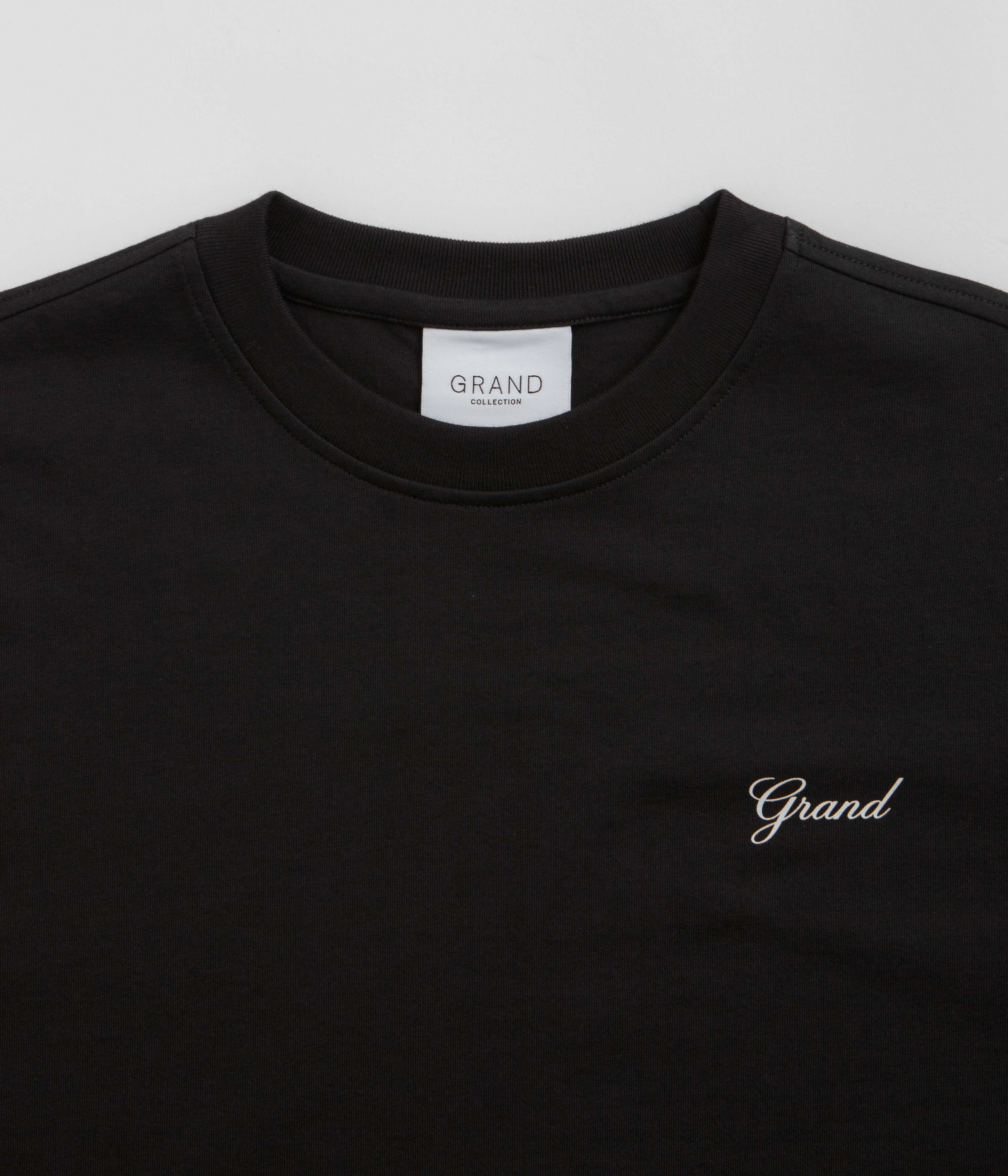 evening Grand Collection Script T-Shirt - Black / Black