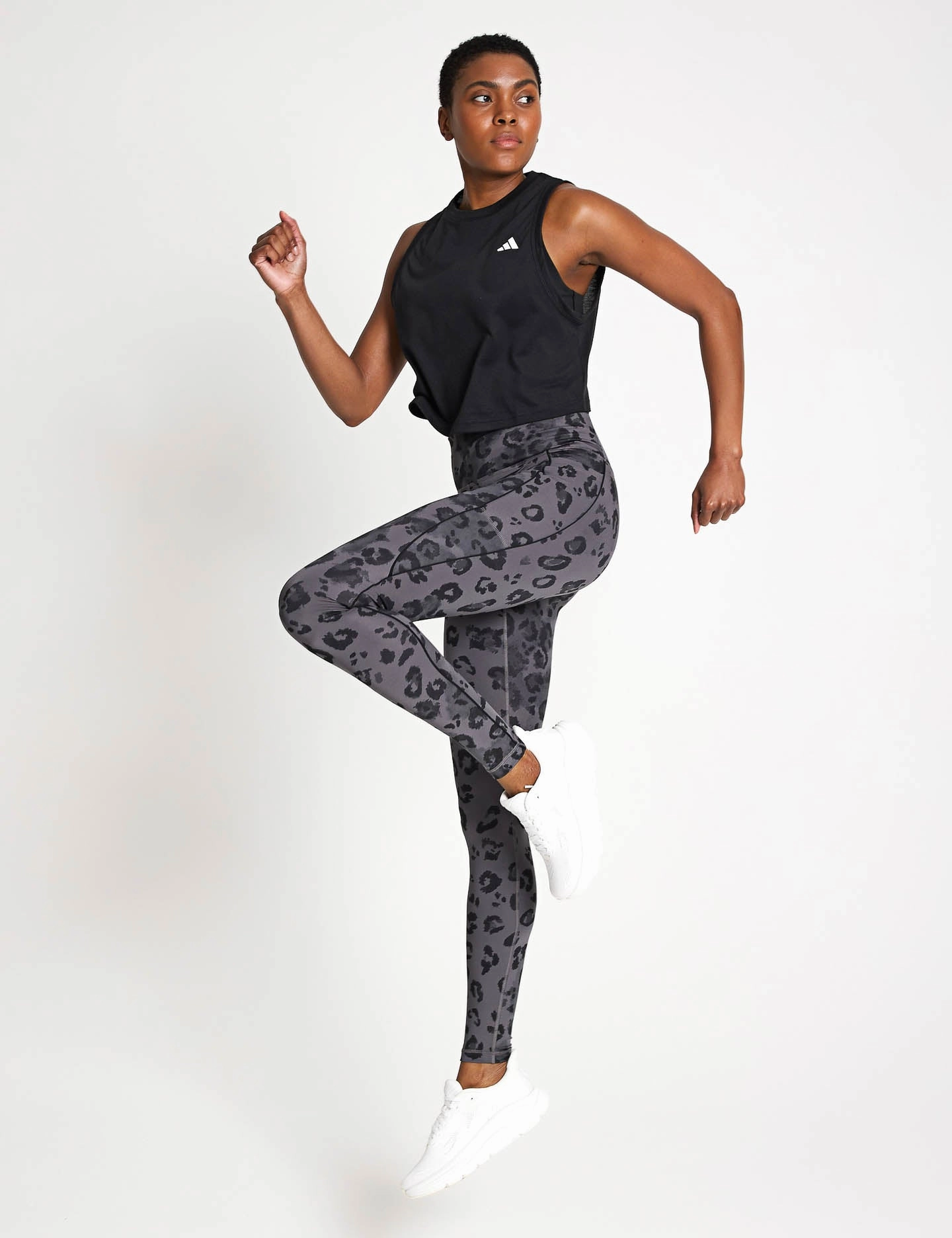 Train Essentials Boxy Workout Tank Top - Black Ergonomic Paneling Ribbed Texture Finish