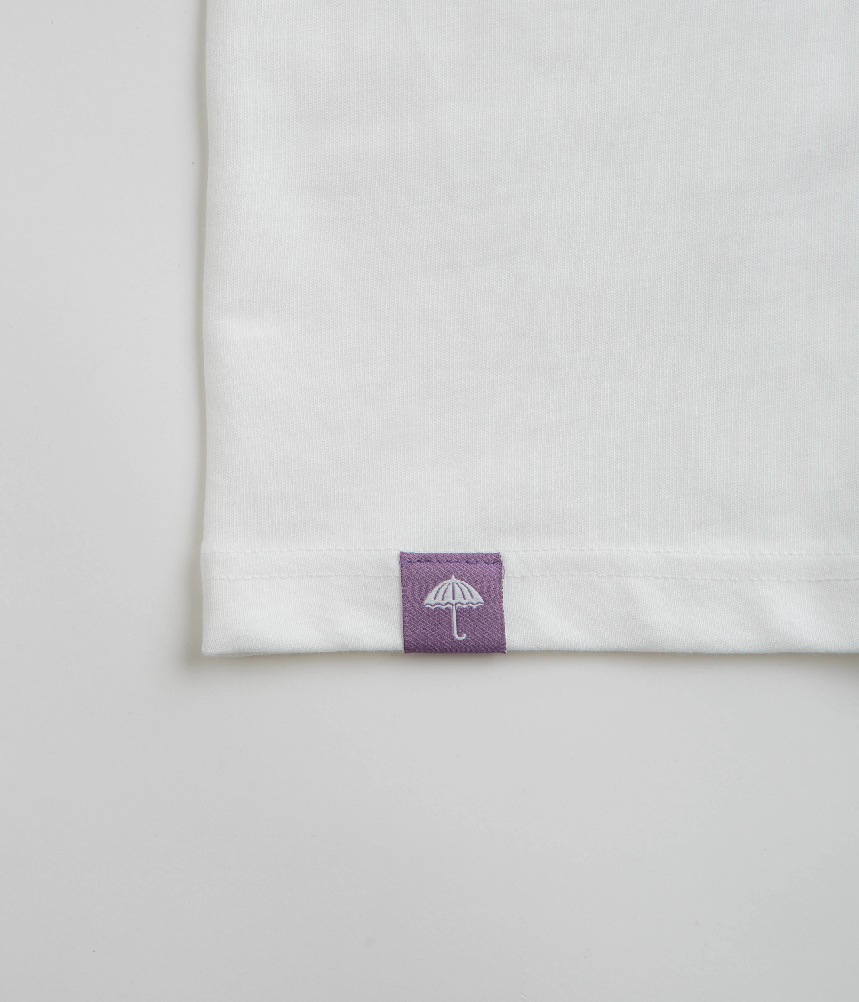 Helas Rescue T-Shirt - White Stretchy shorts silhouette