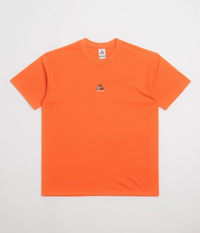 Cap sleeves hotel event Nike ACG Lungs T-Shirt - Safety Orange
