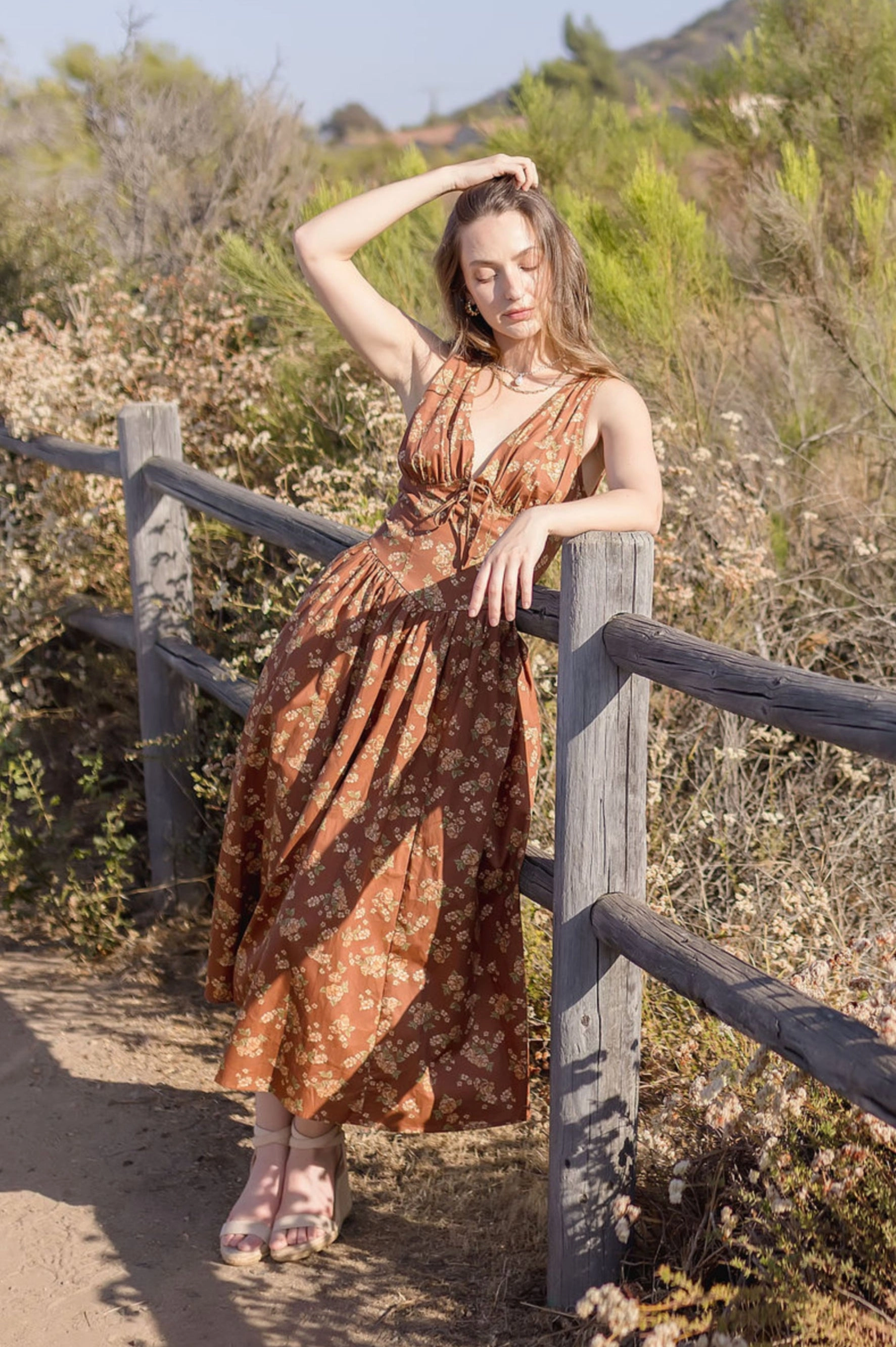 Mariah Sleeveless Corset Floral Print Midi Dress Brown Front-Zip Pure Piece