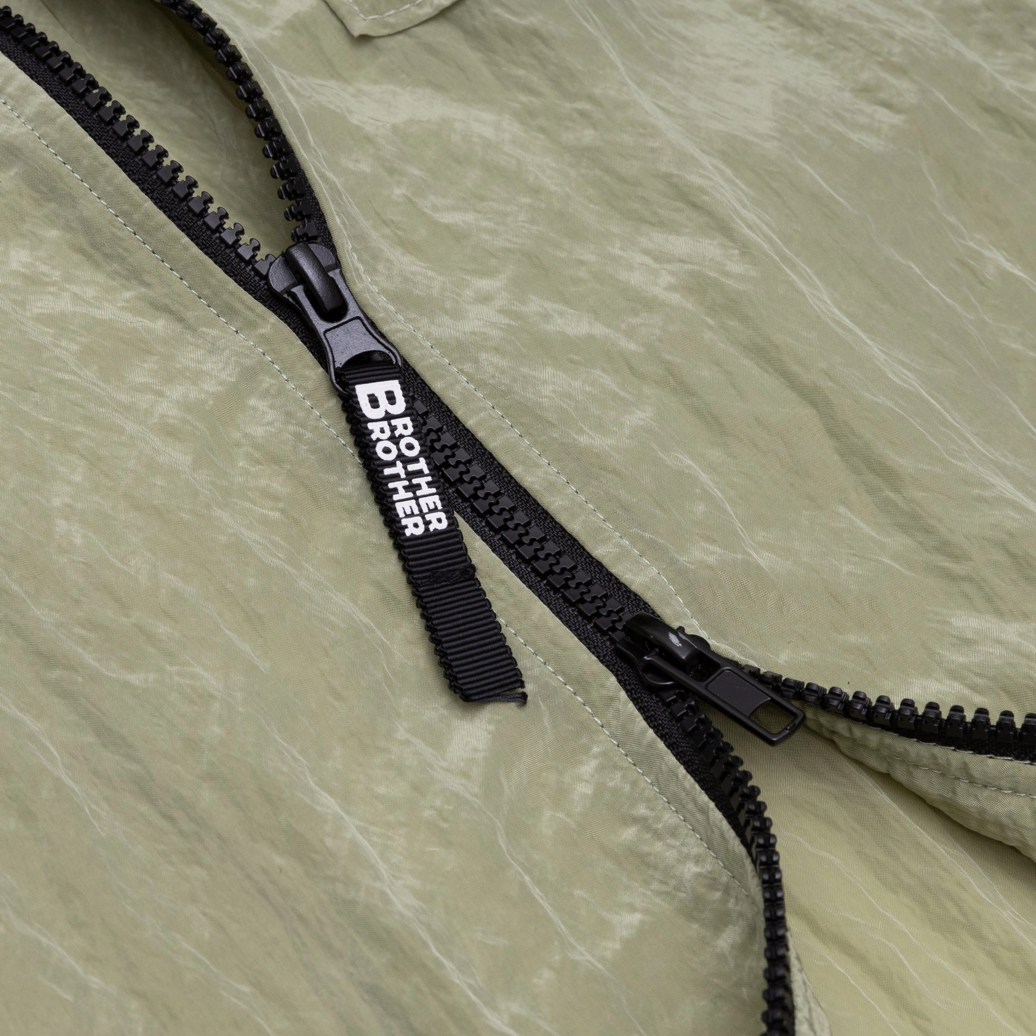 METALLIC NYLON 4 POCKET ZIP SHIRT Tagless Design