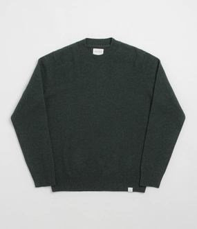 right for beach trips Norse Projects Standard Merino Crewneck Sweatshirt - Forrest