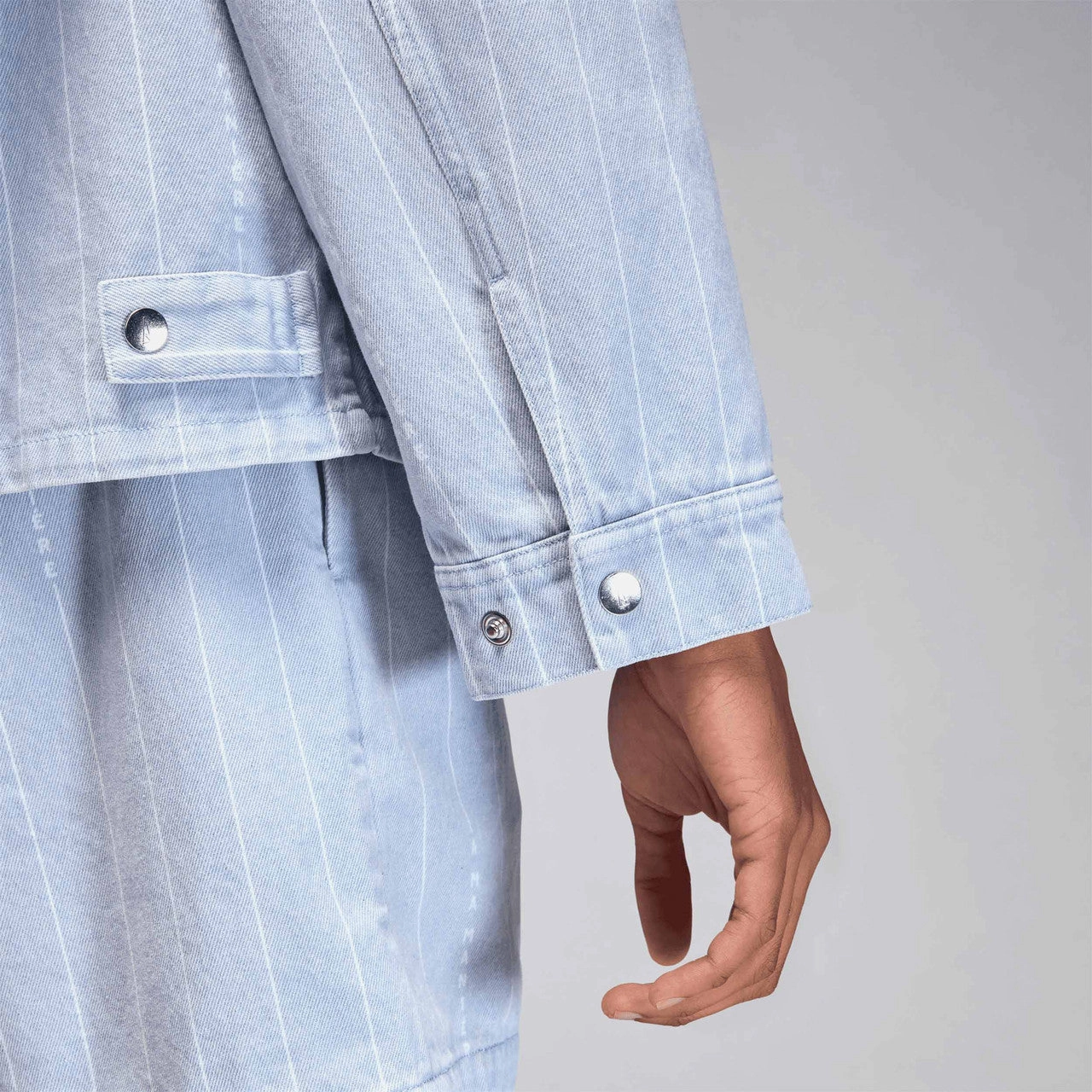 Jacket  x A Ma Mani??re bus ride