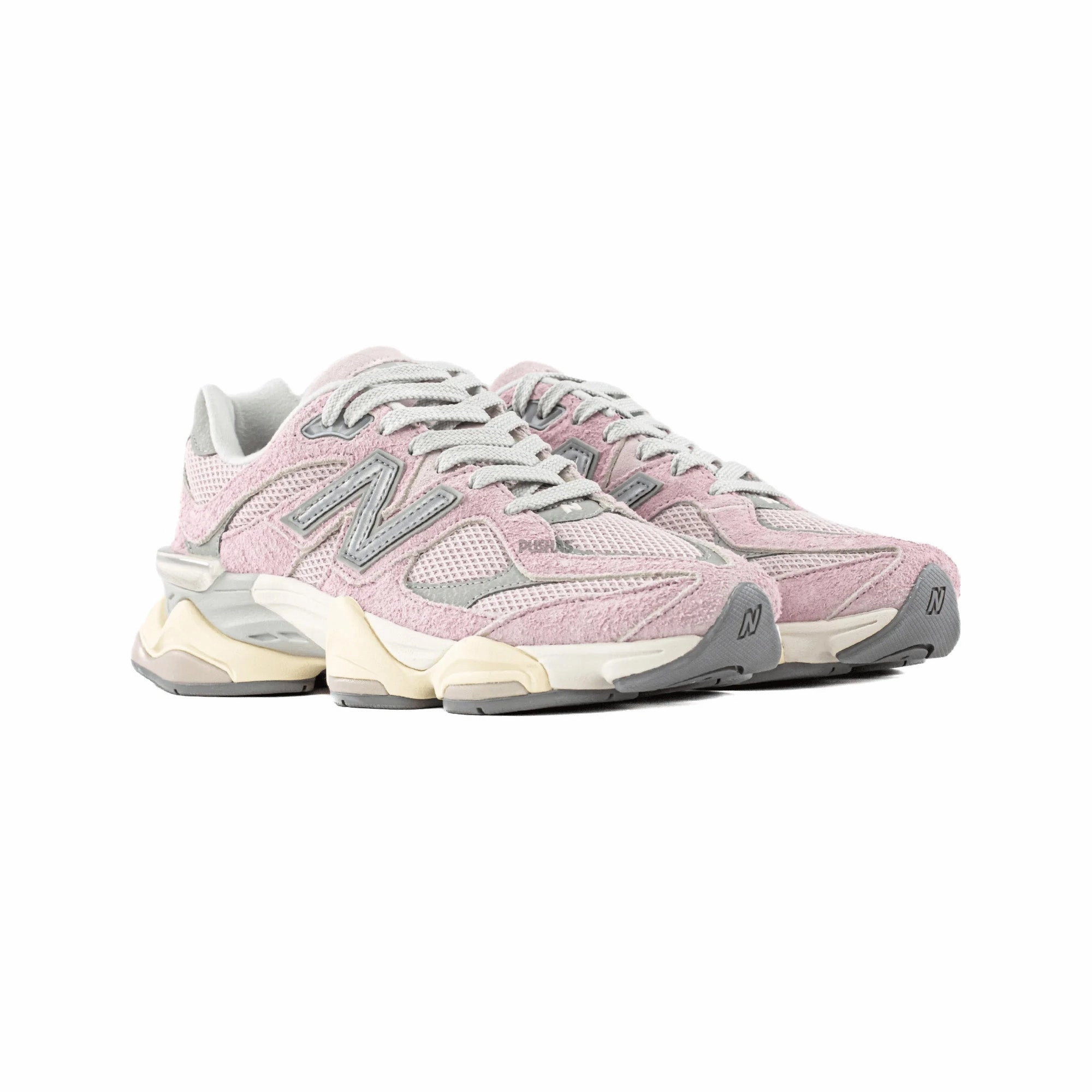 Structured ease Travel Ease New Balance 9060 'December Sky' (2023)