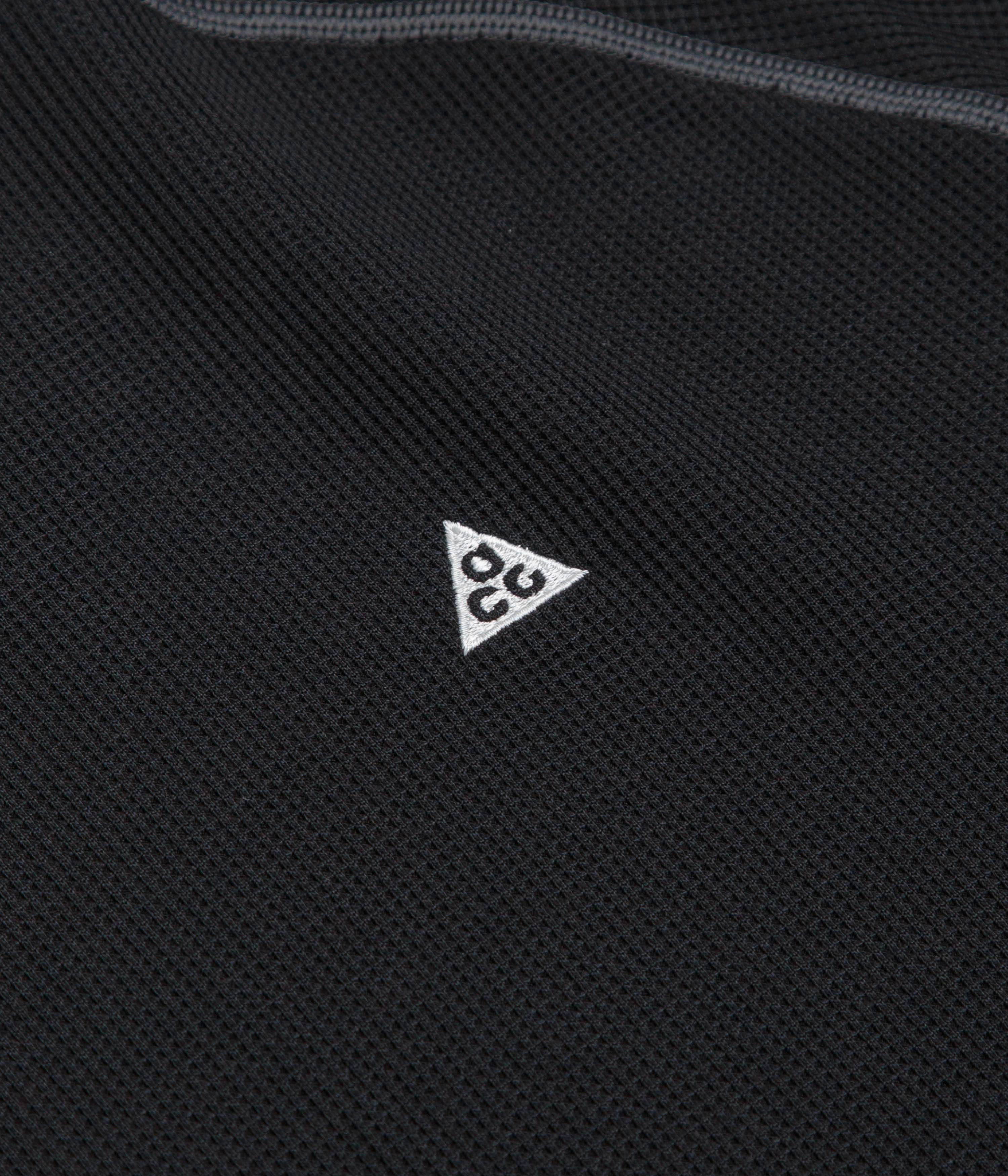 Nike ACG Chinati Long Sleeve T-Shirt - Black / Anthracite / Summit White home clothes