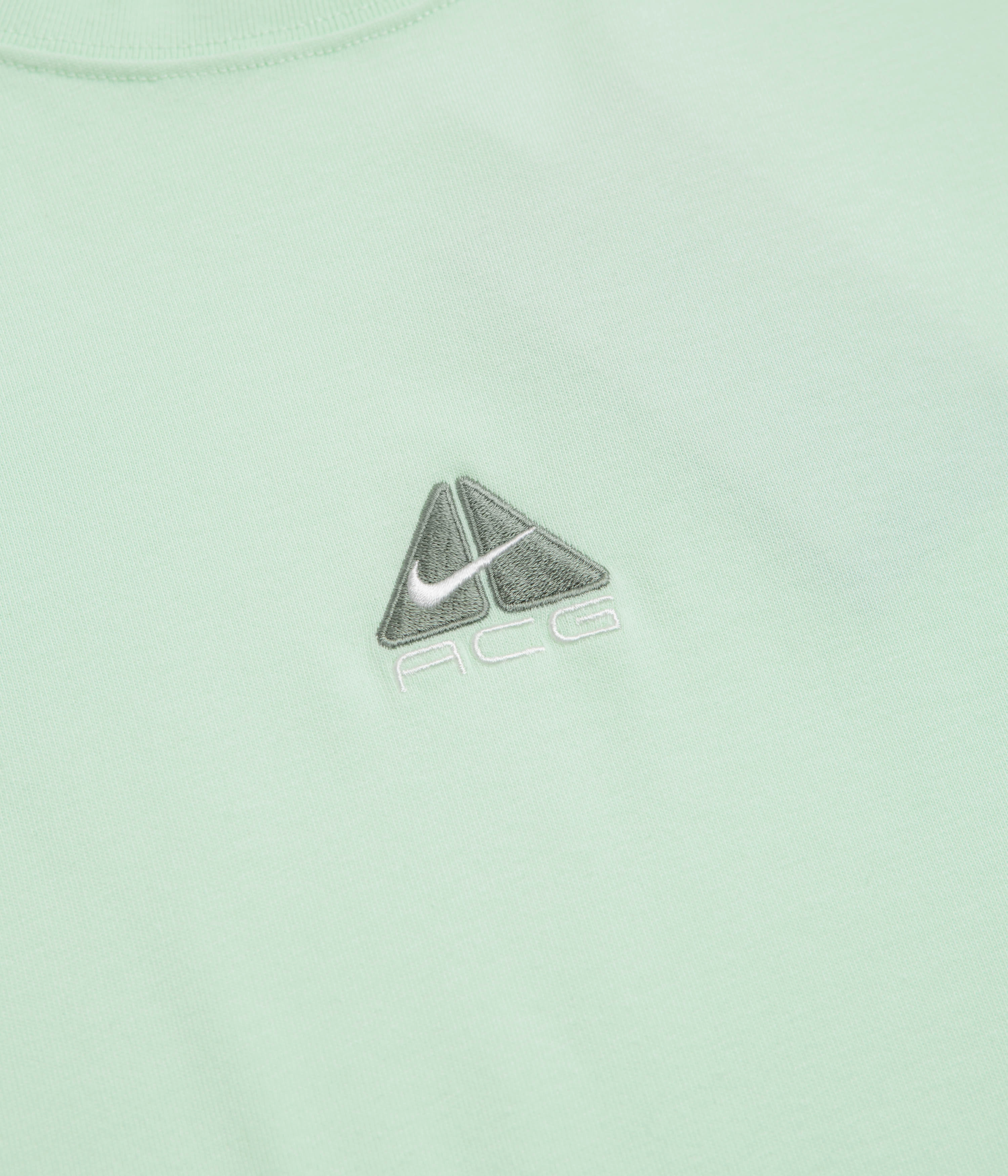 Nike ACG Lungs T-Shirt - Mint Foam Loose-fitting Bridesmaid outfit