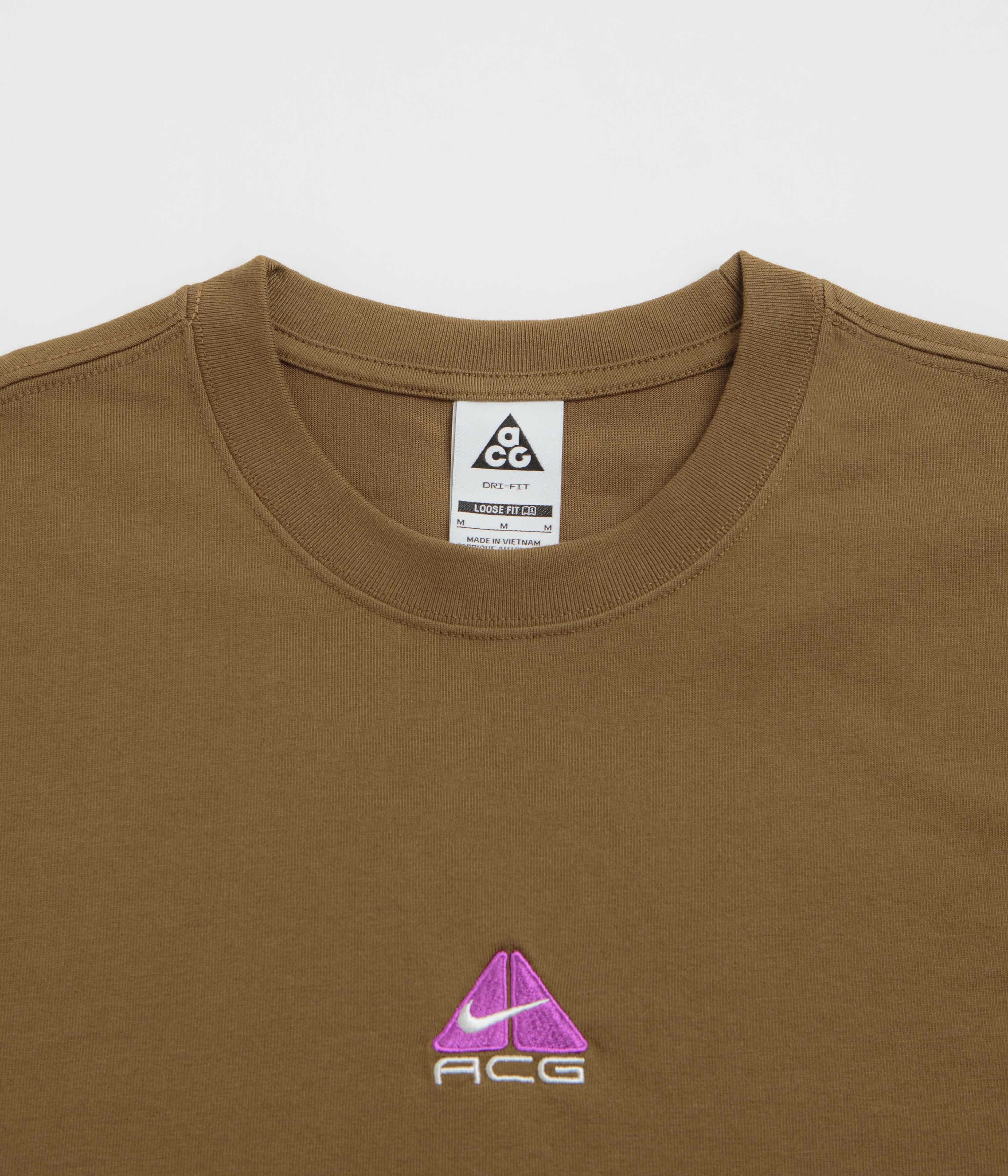 Nike ACG Lungs T-Shirt - Mosswood Brown rayon shirt Slub Texture Fabric