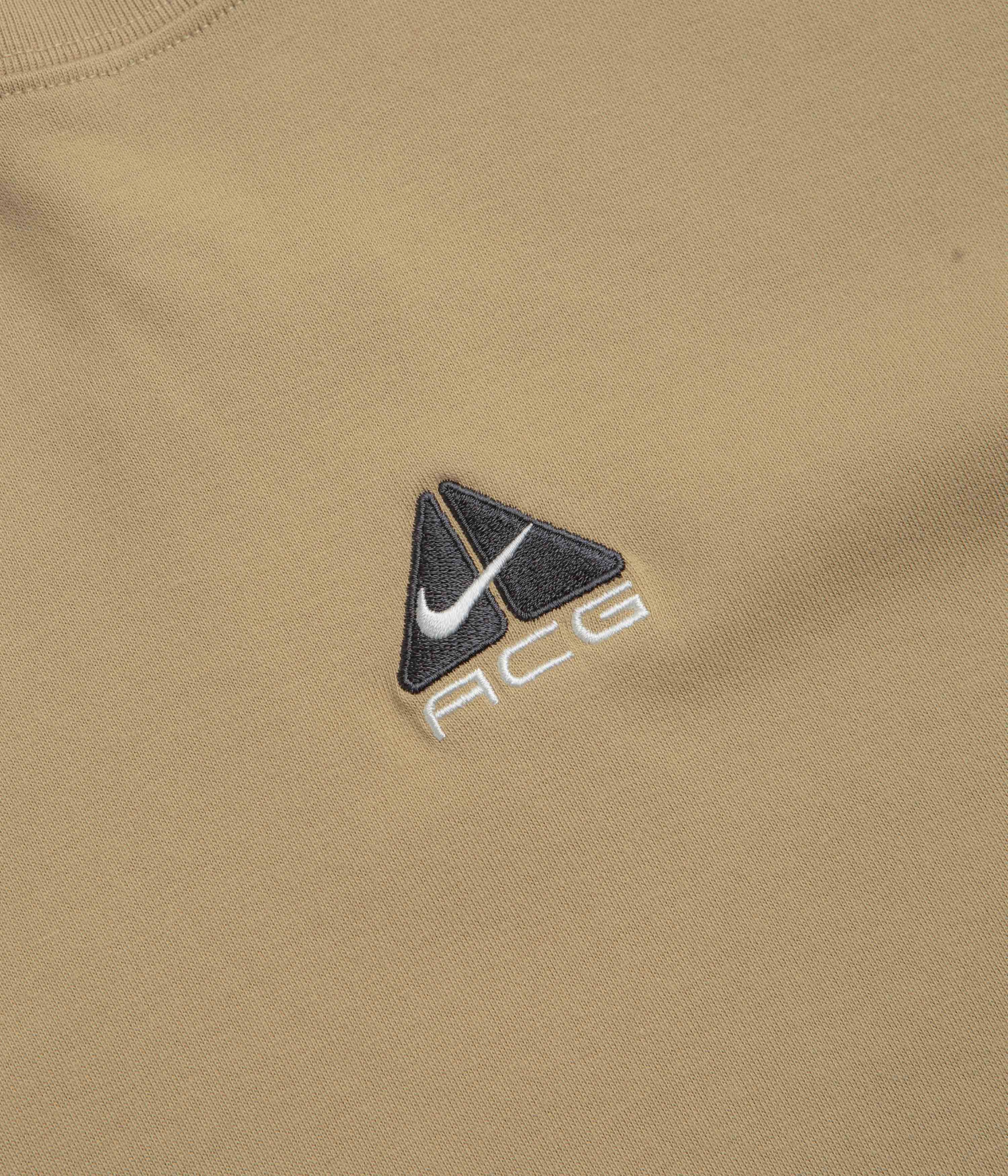 Bridesmaid outfit Workshop Nike ACG Lungs T-Shirt - Parachute Beige